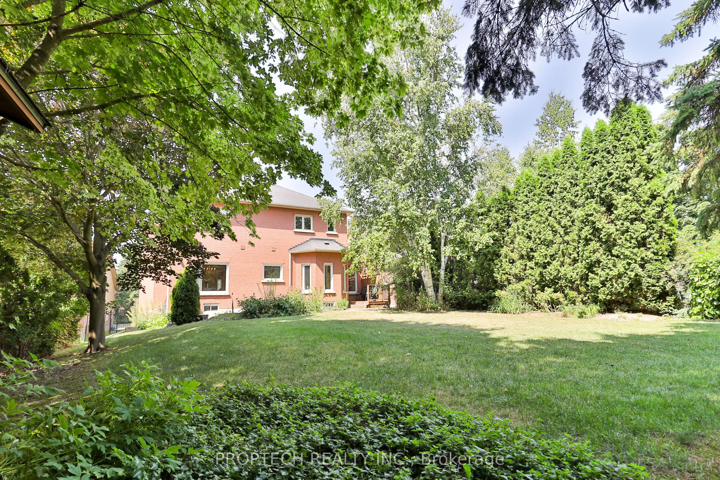 829 Quantra Crescent