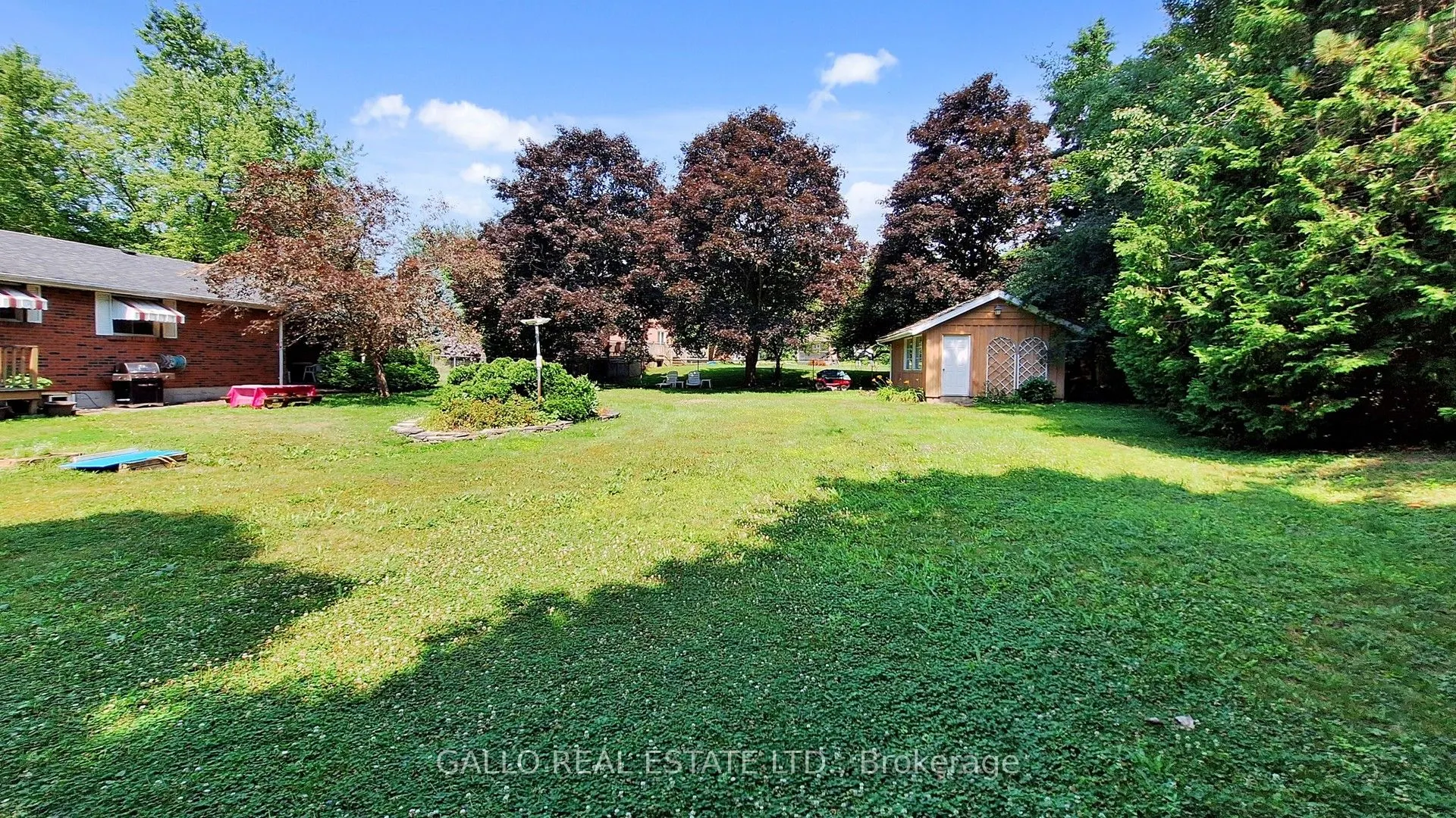 5 Thornbay Drive