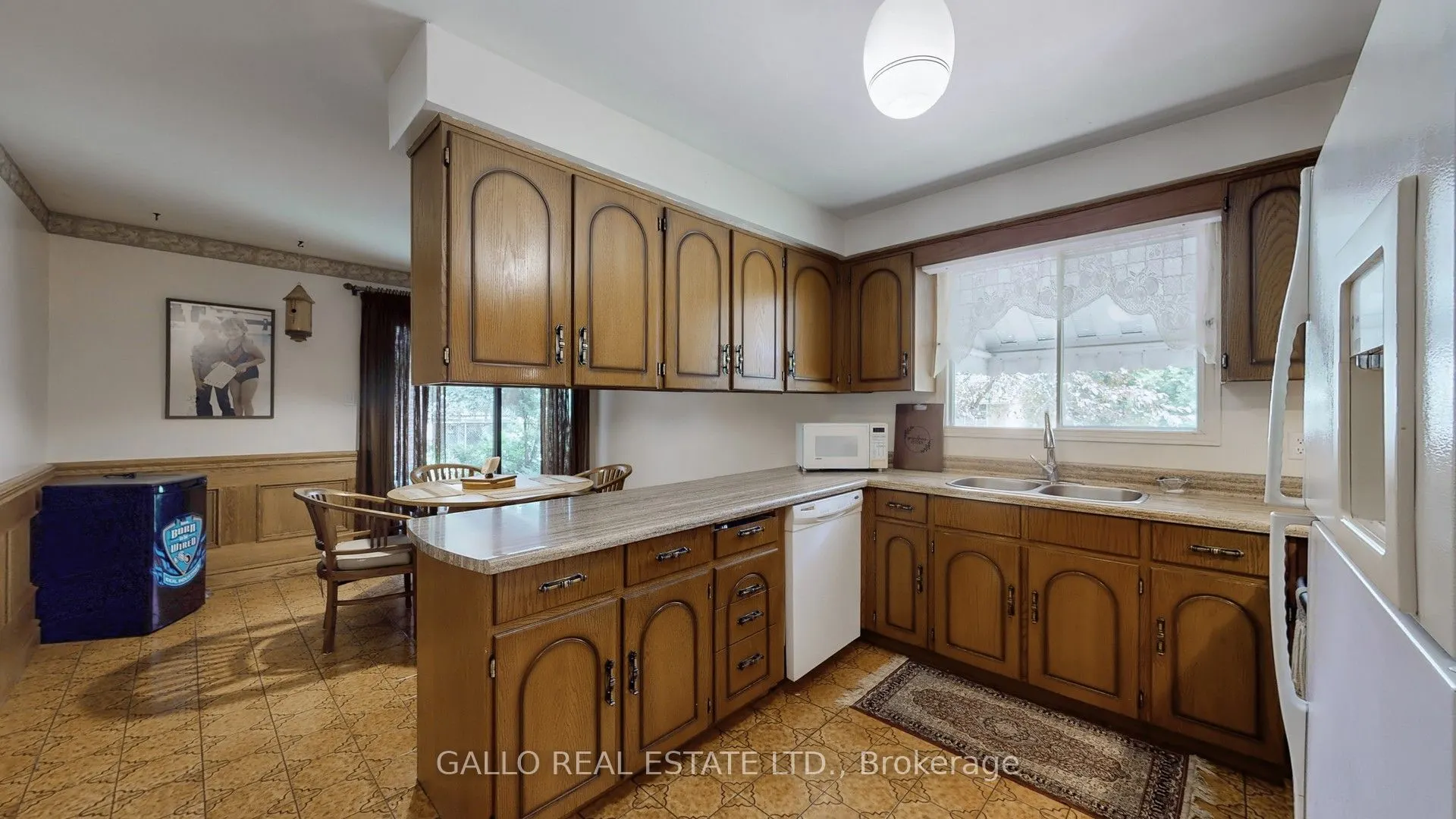 5 Thornbay Drive