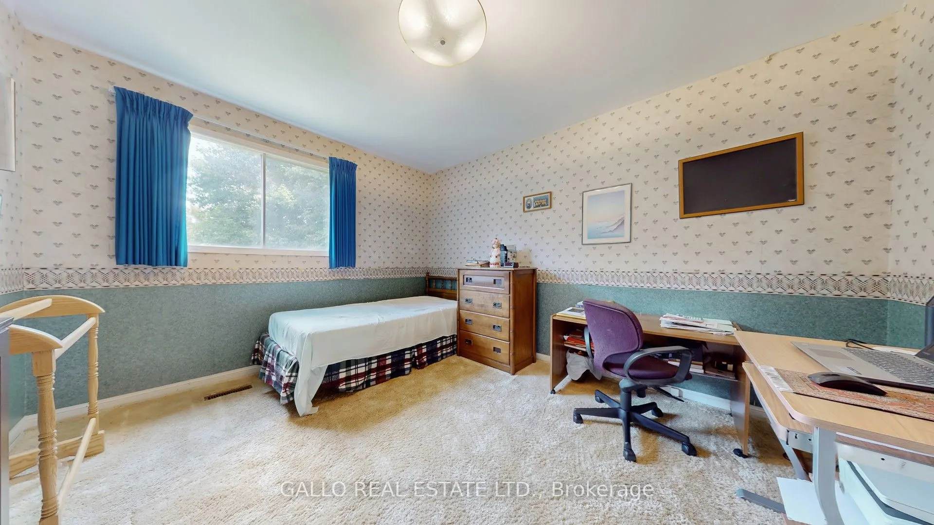 5 Thornbay Drive
