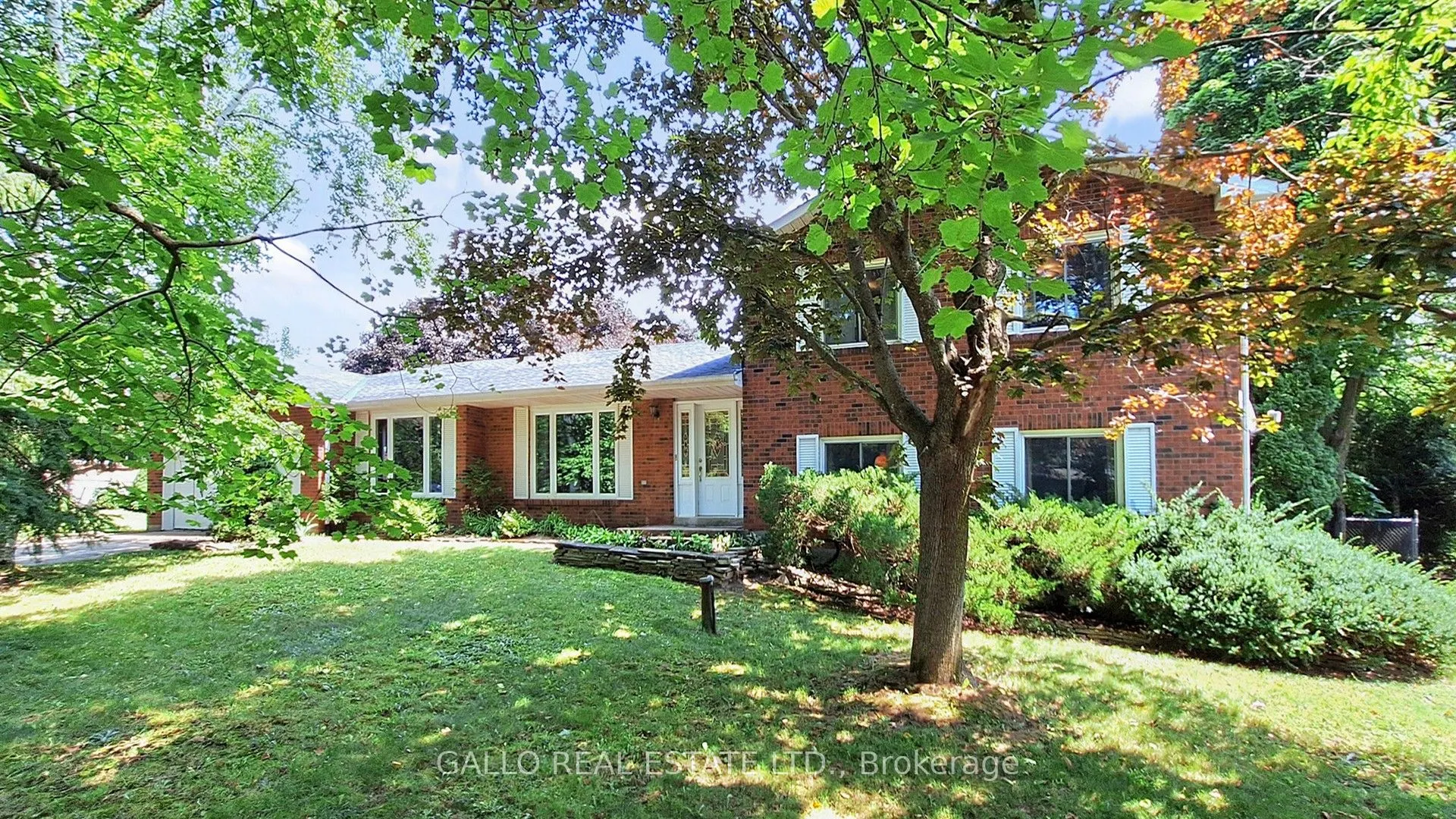 5 Thornbay Drive