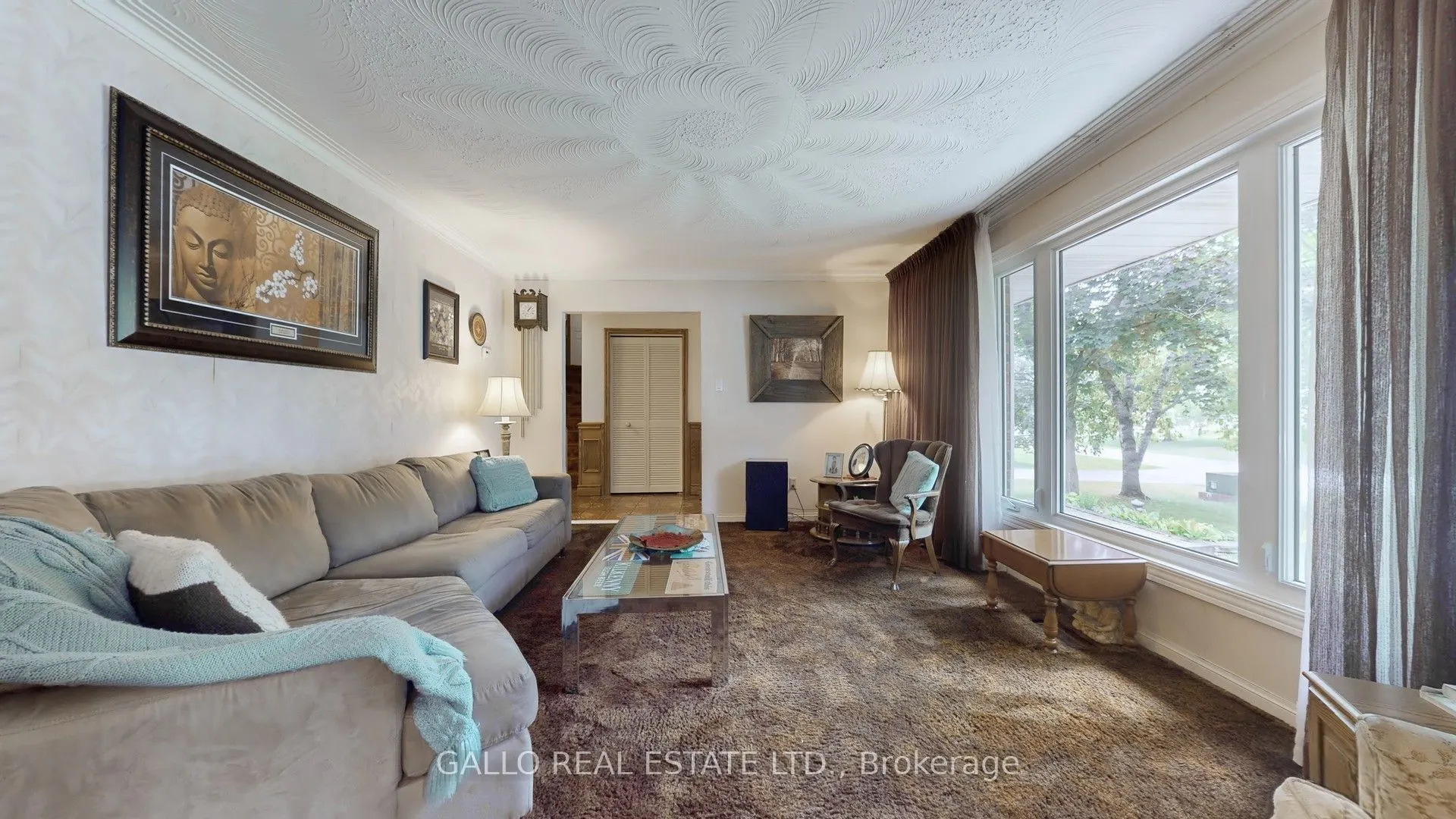 5 Thornbay Drive