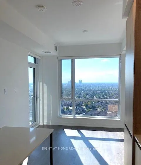 7950 Bathurst Street, #2512