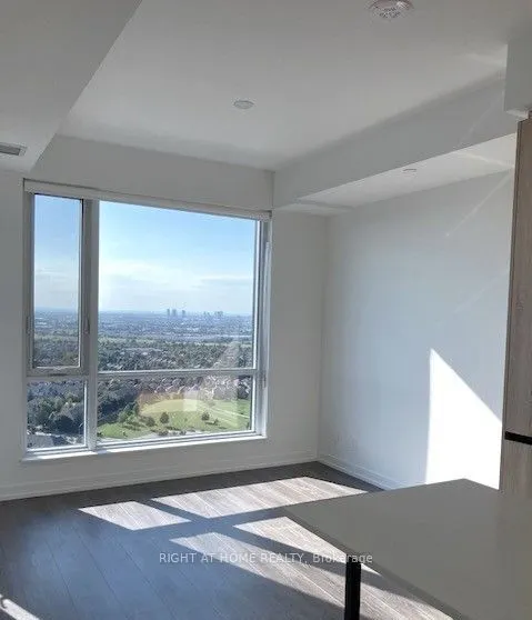 7950 Bathurst Street, #2512