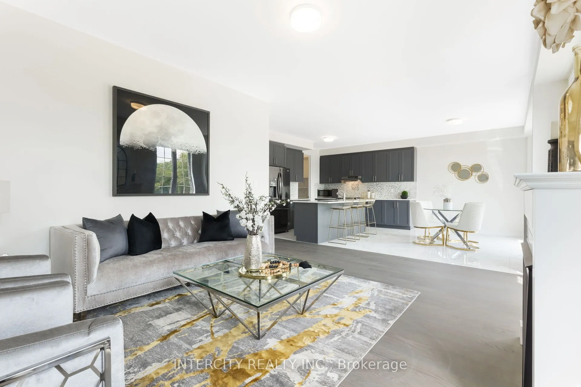 5 Hummingbird Grove