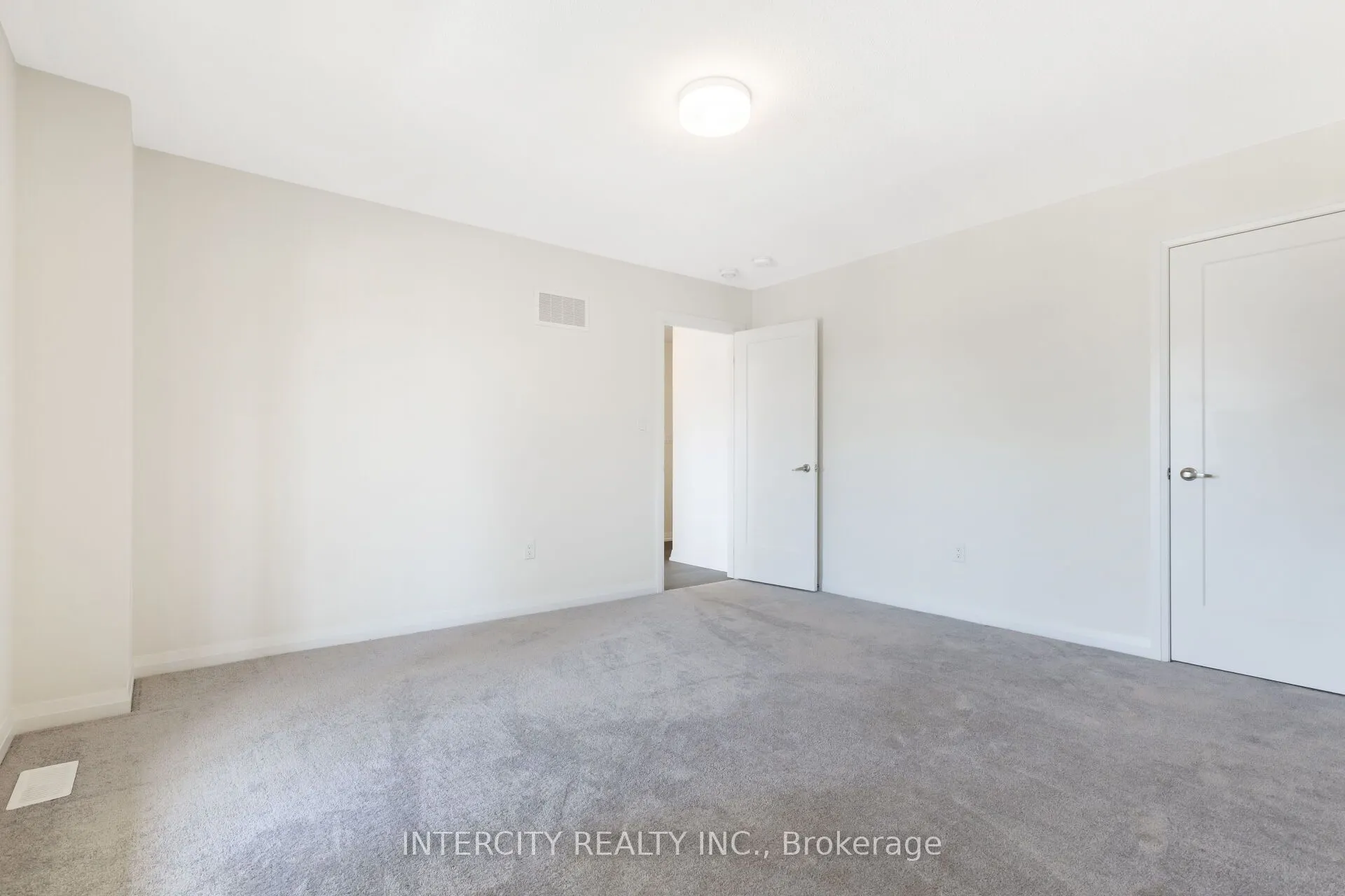 5 Hummingbird Grove
