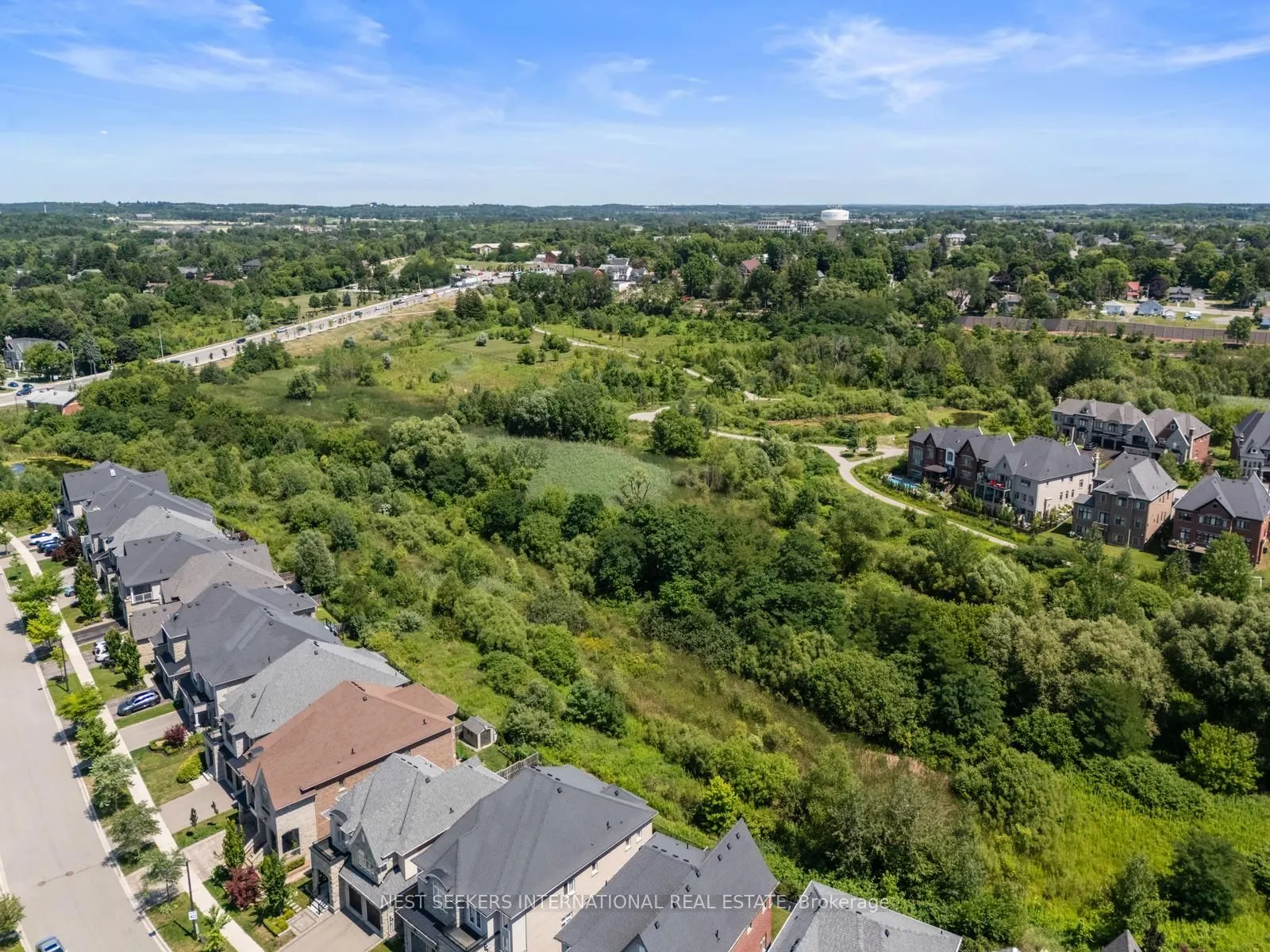 115 Robert Berry Crescent