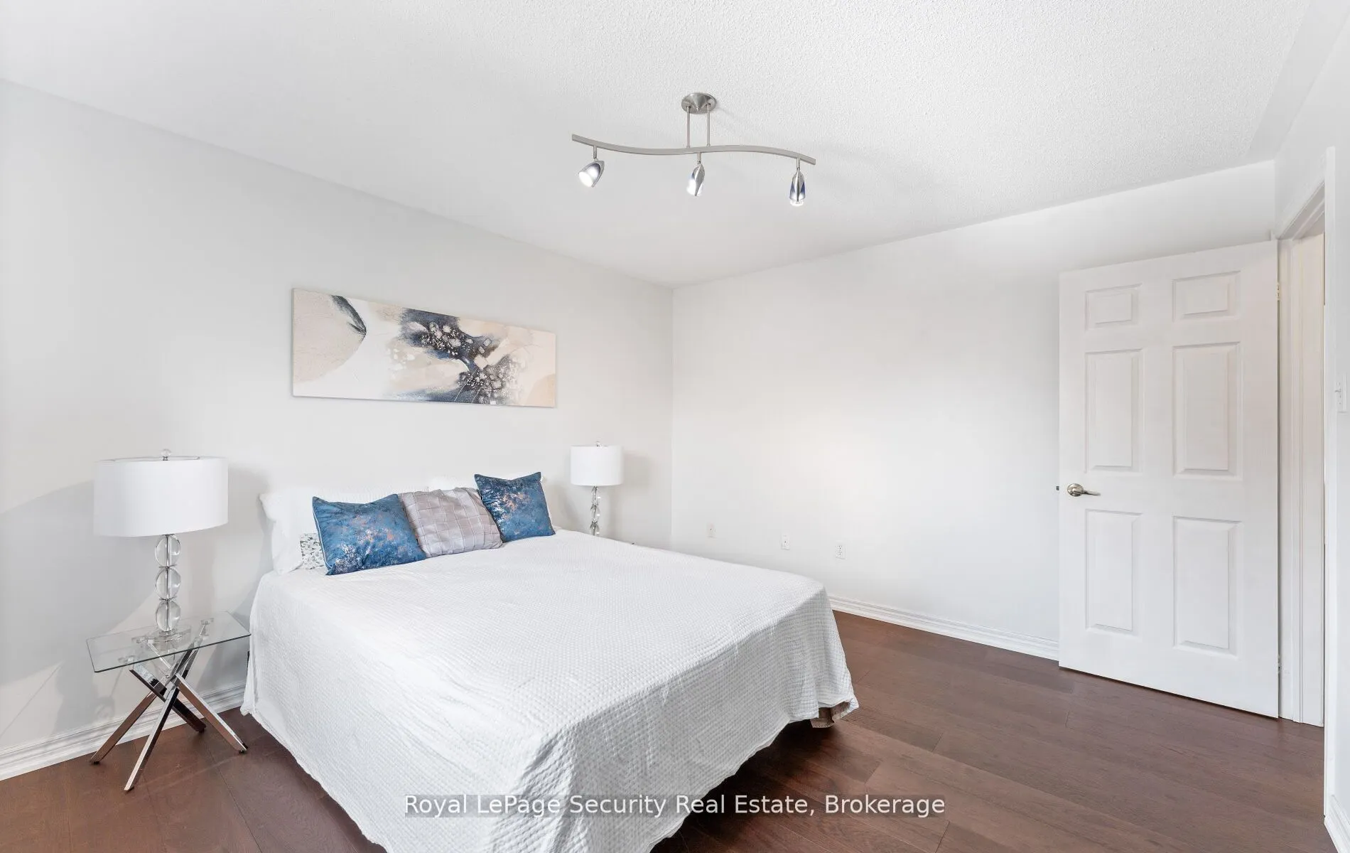 81 Ten Oaks Boulevard