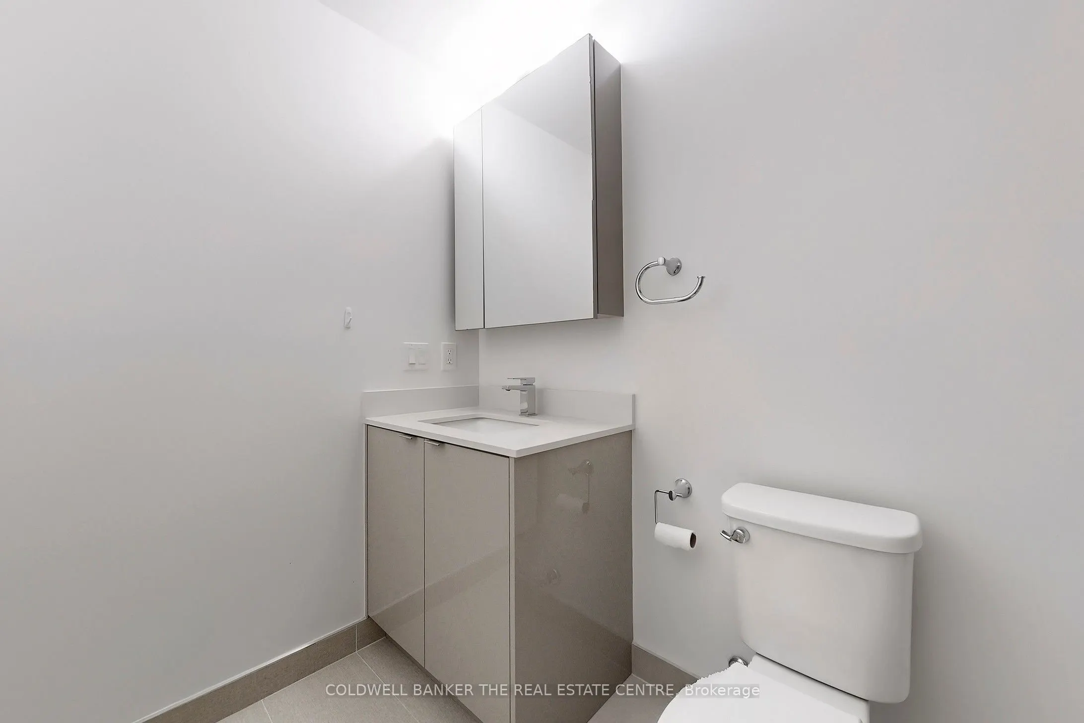 100 Eagle Rock Way N, #827