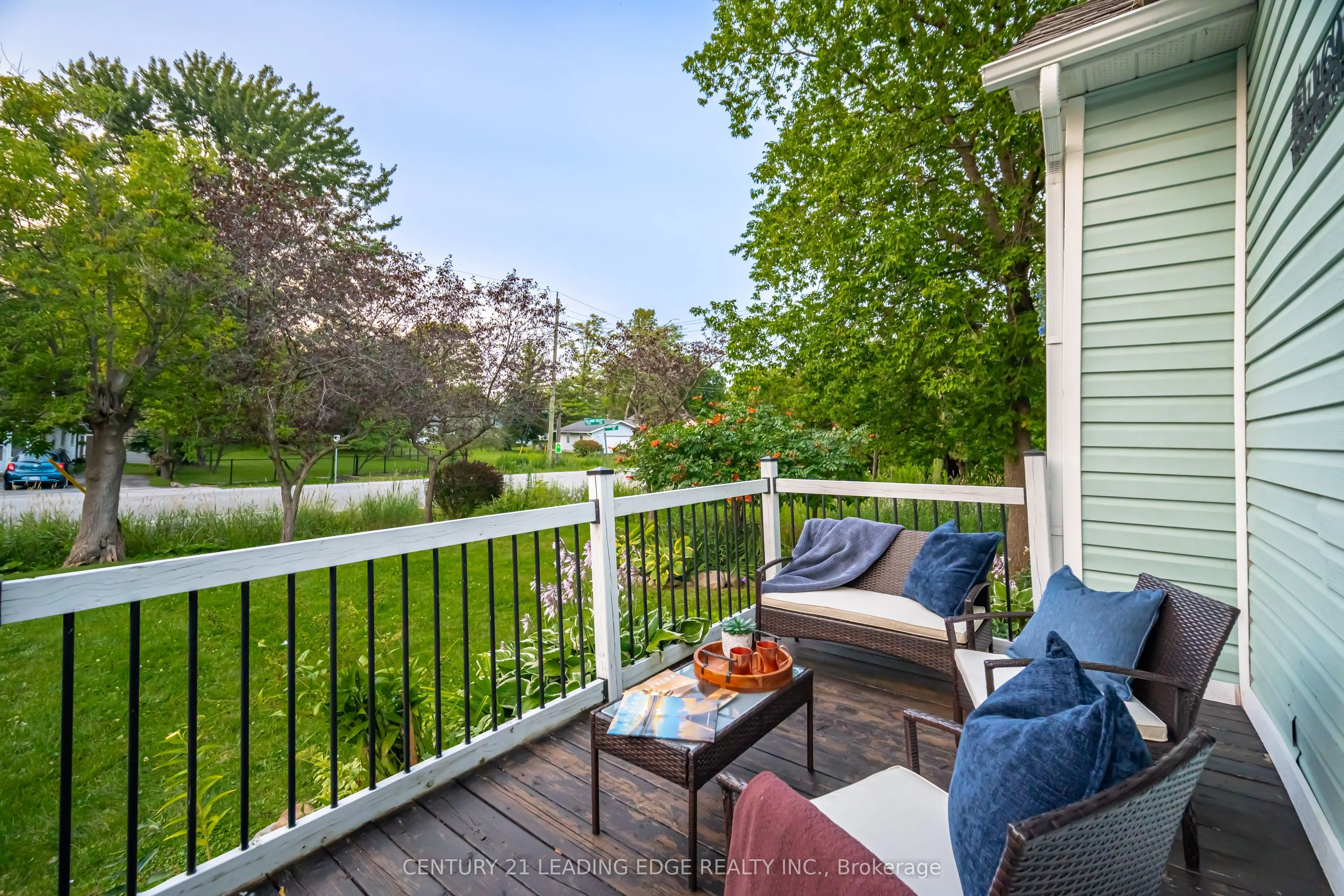 1169 Killarney Beach Road