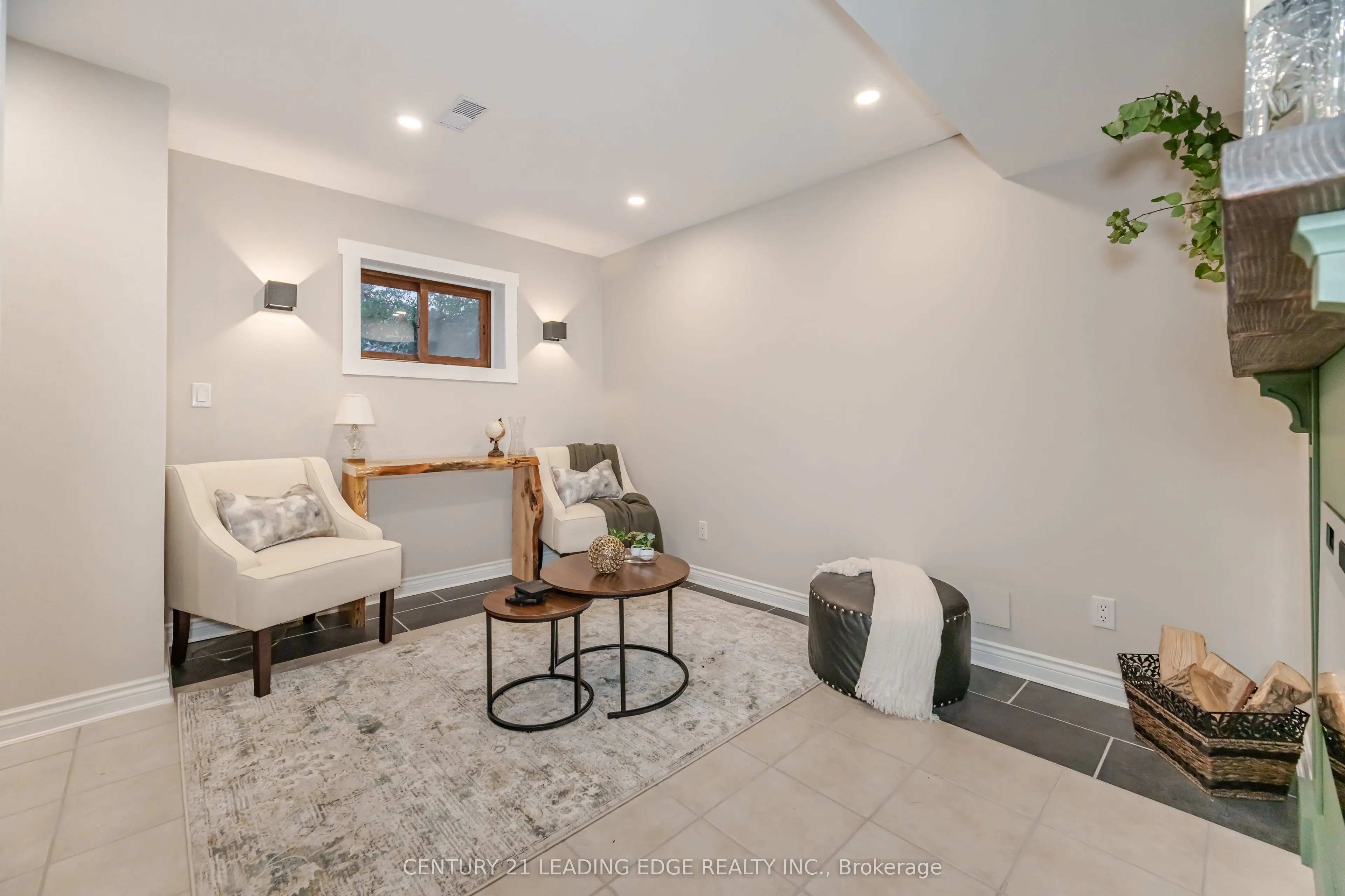 1169 Killarney Beach Road