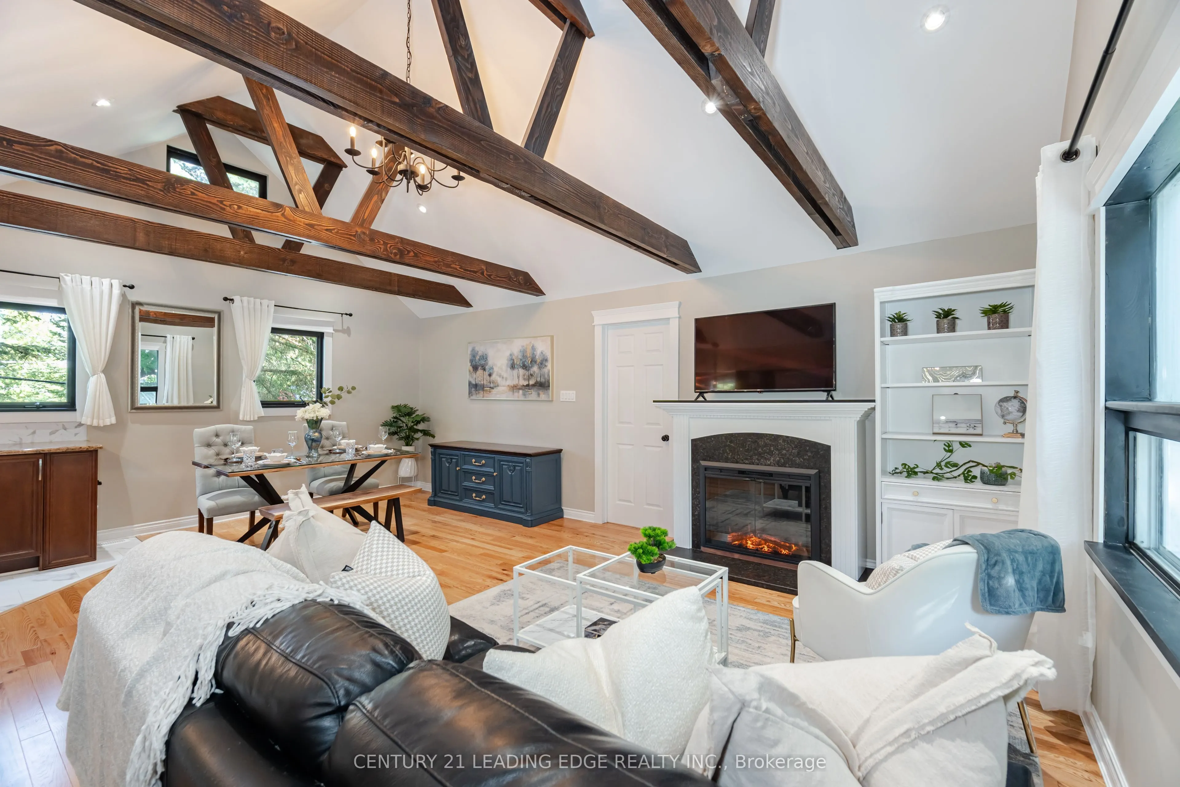 1169 Killarney Beach Road