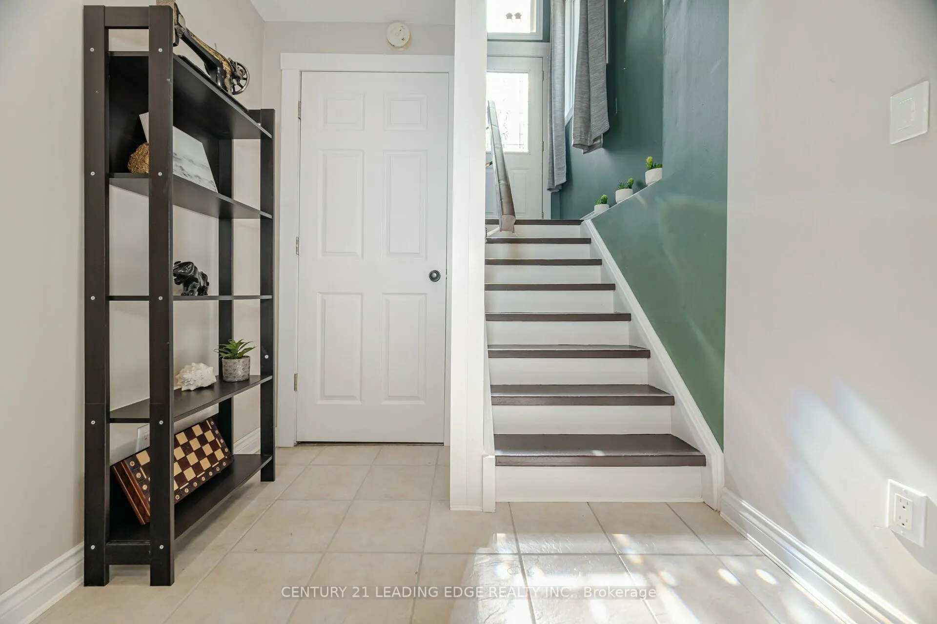 1169 Killarney Beach Road