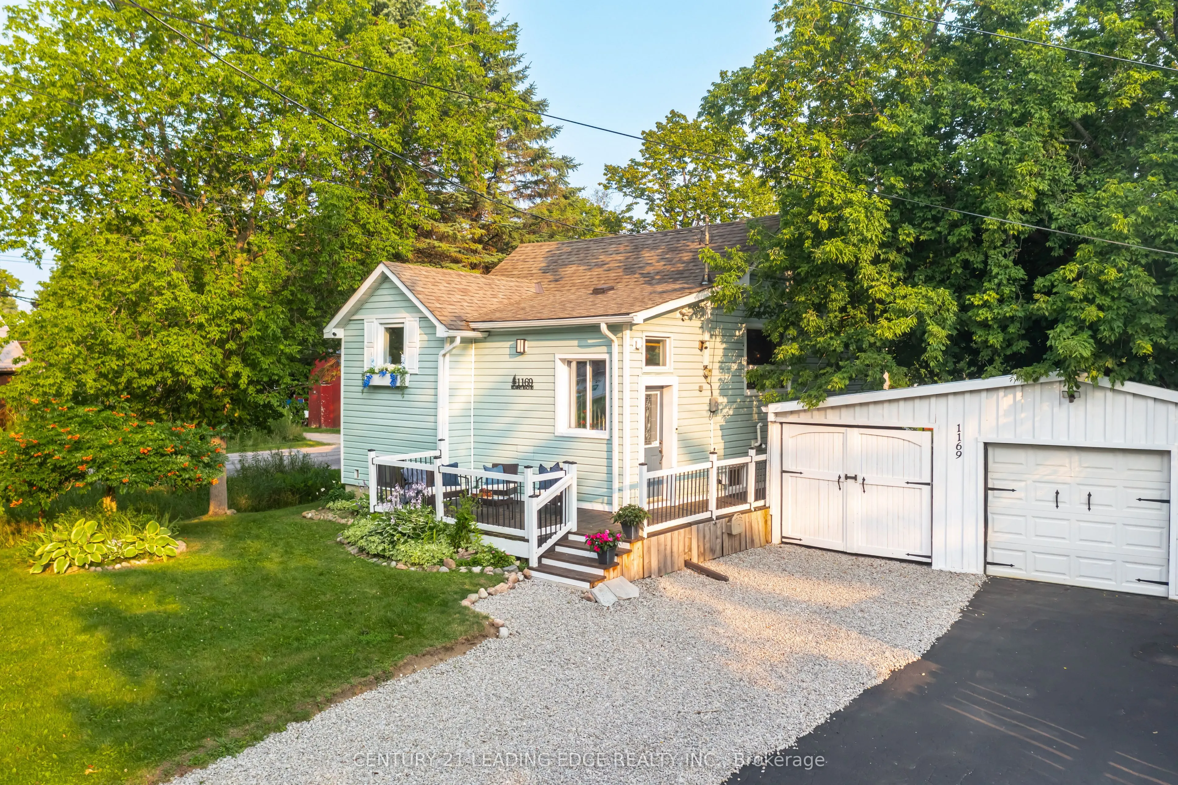 1169 Killarney Beach Road