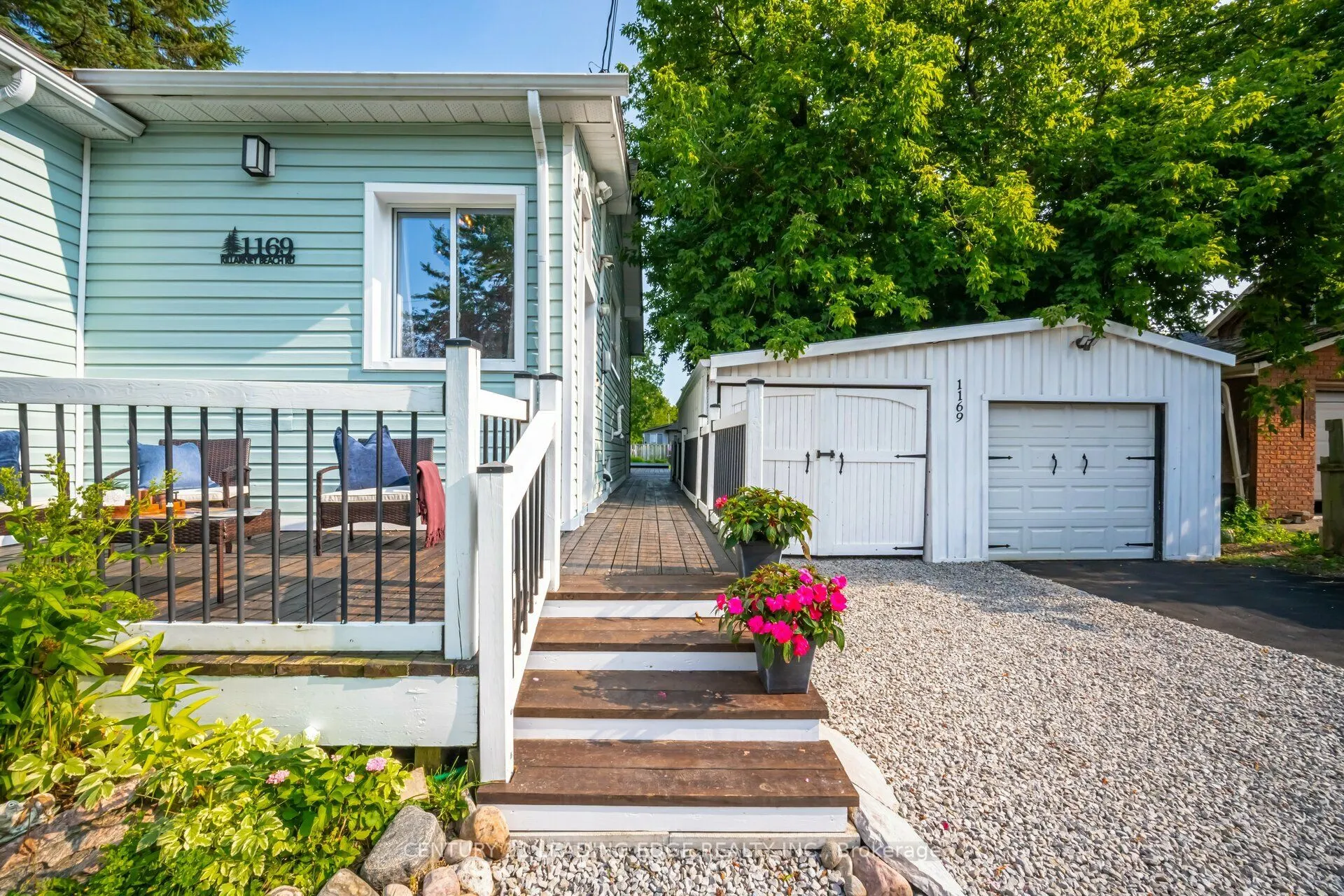 1169 Killarney Beach Road