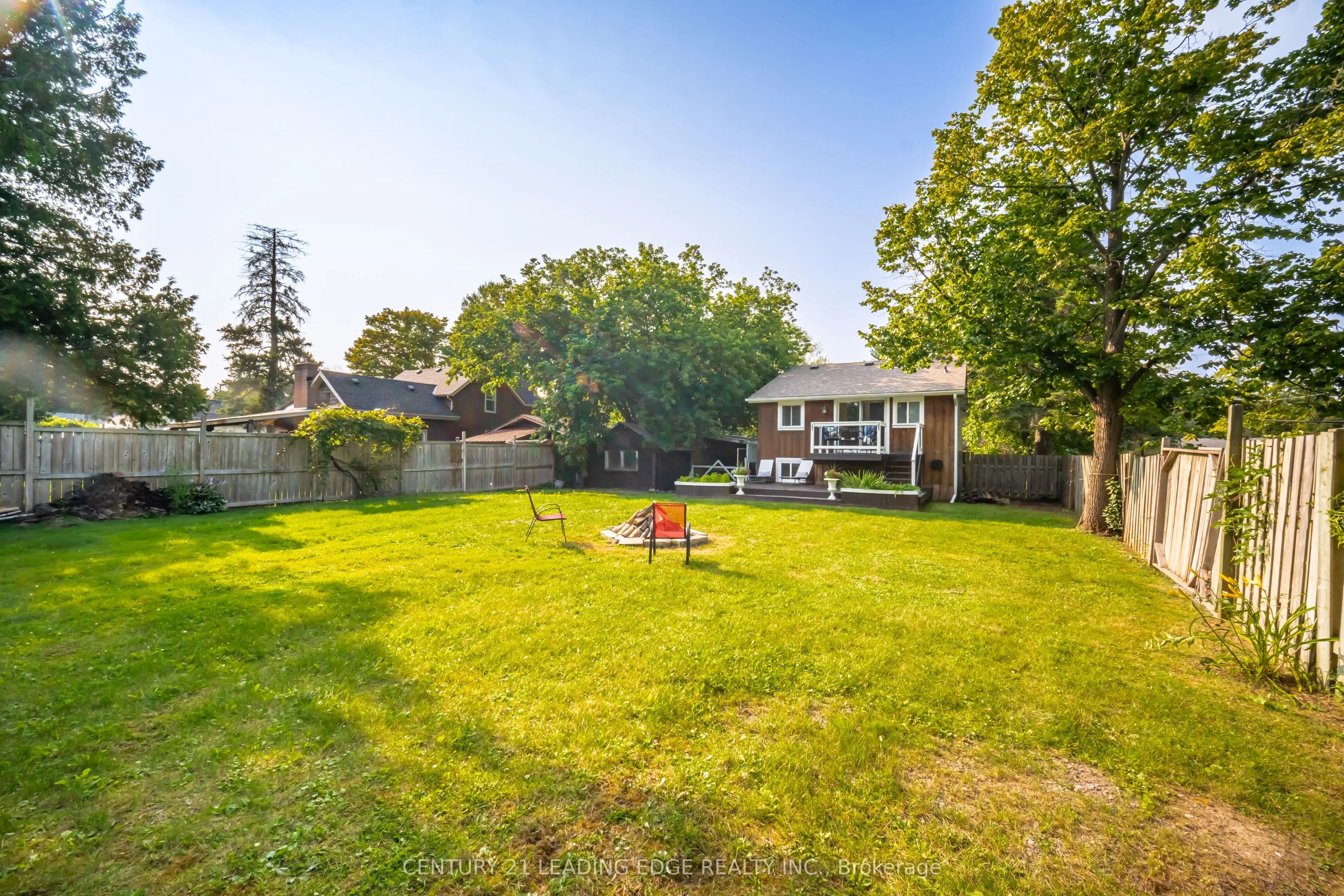 1169 Killarney Beach Road