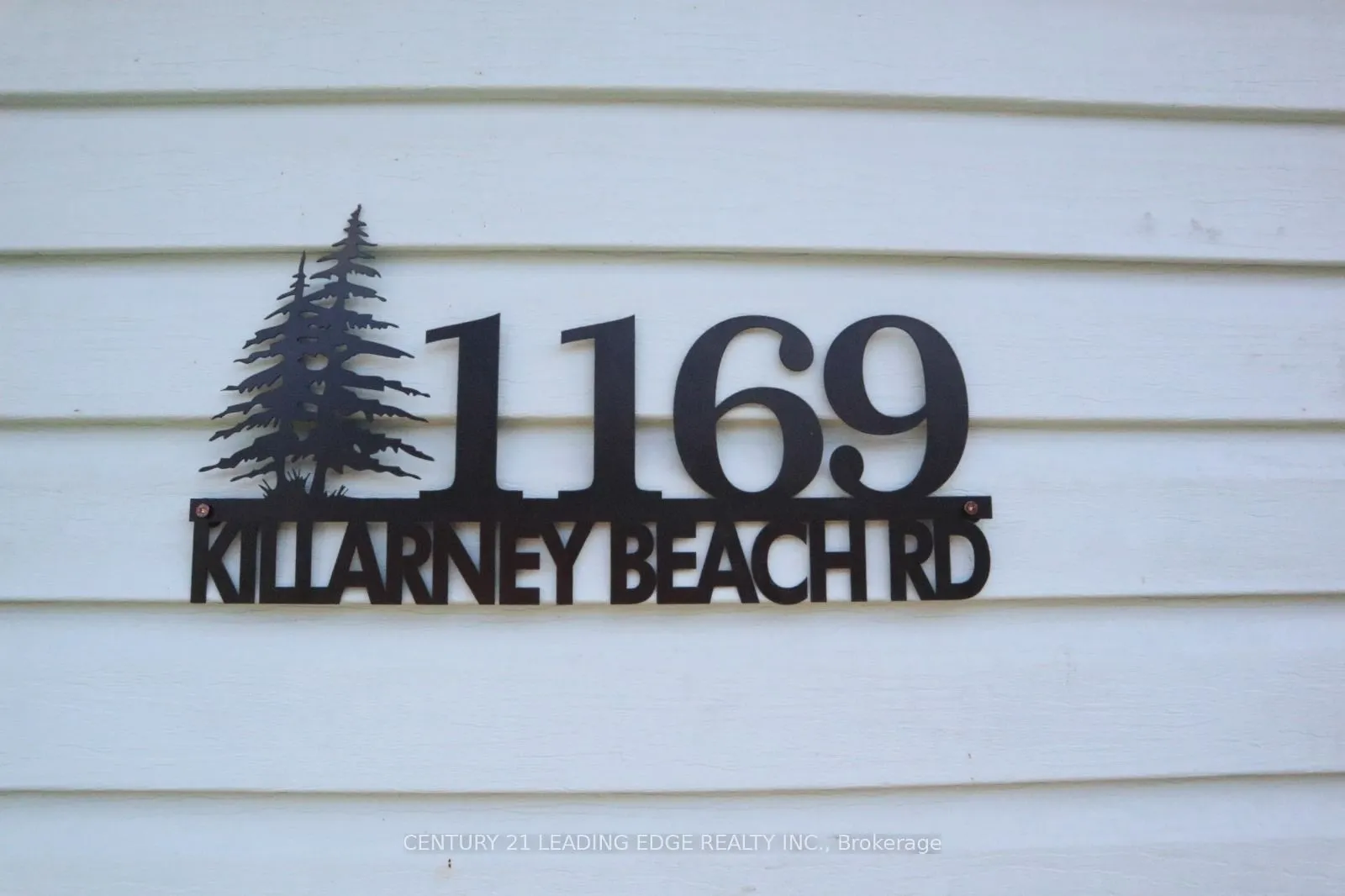1169 Killarney Beach Road