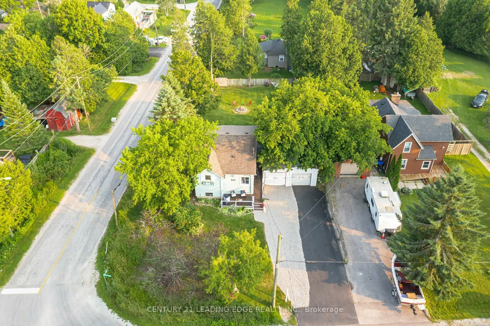1169 Killarney Beach Road
