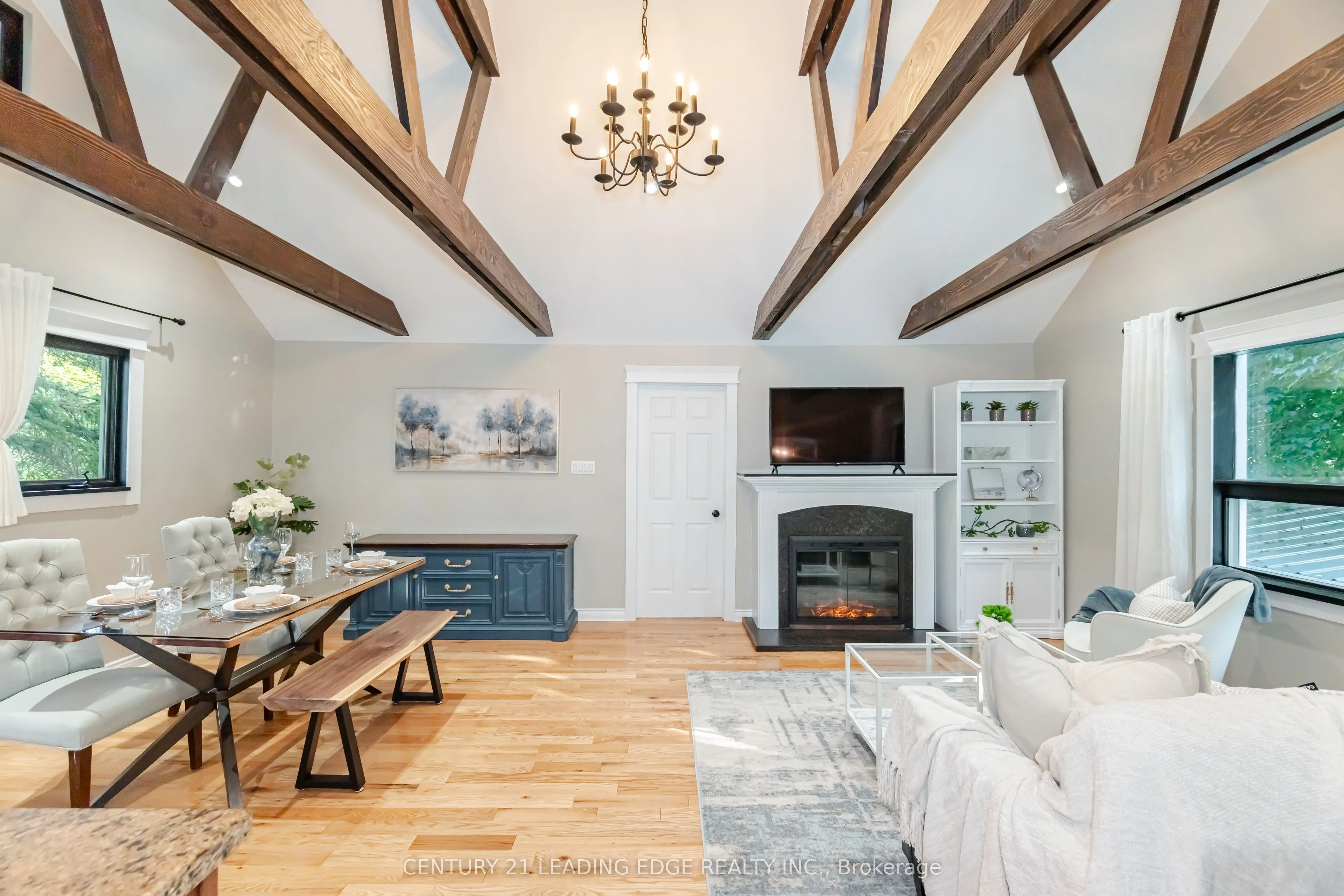 1169 Killarney Beach Road