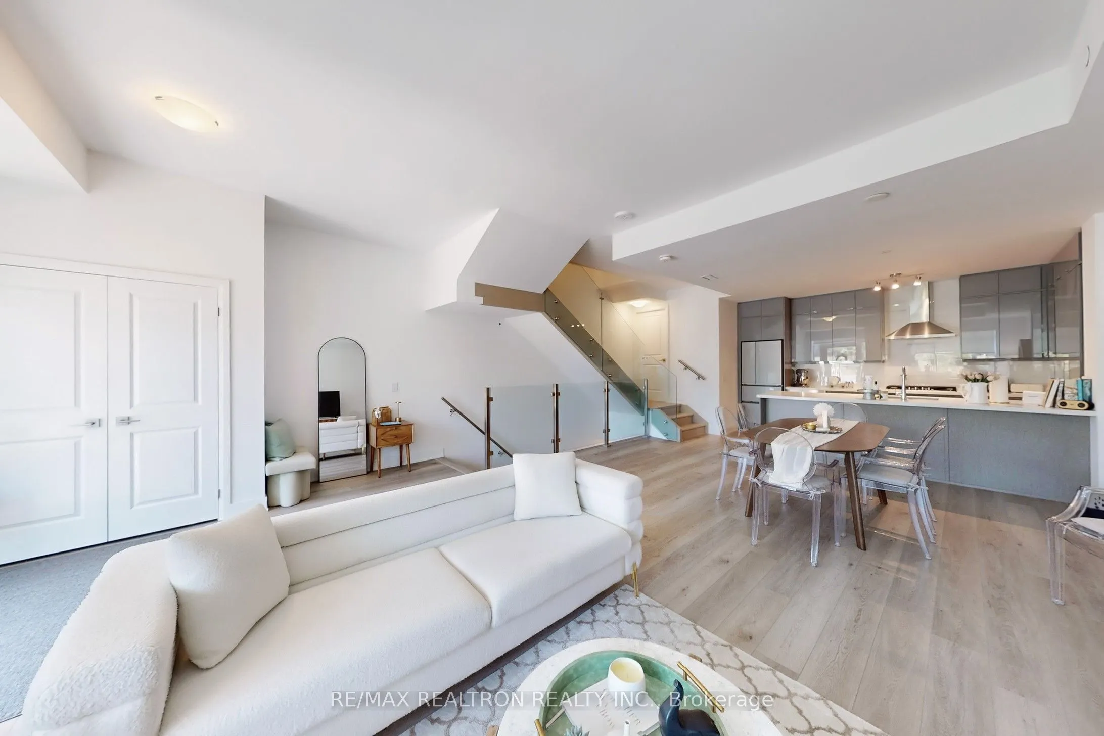 11782 Ninth Line, #112