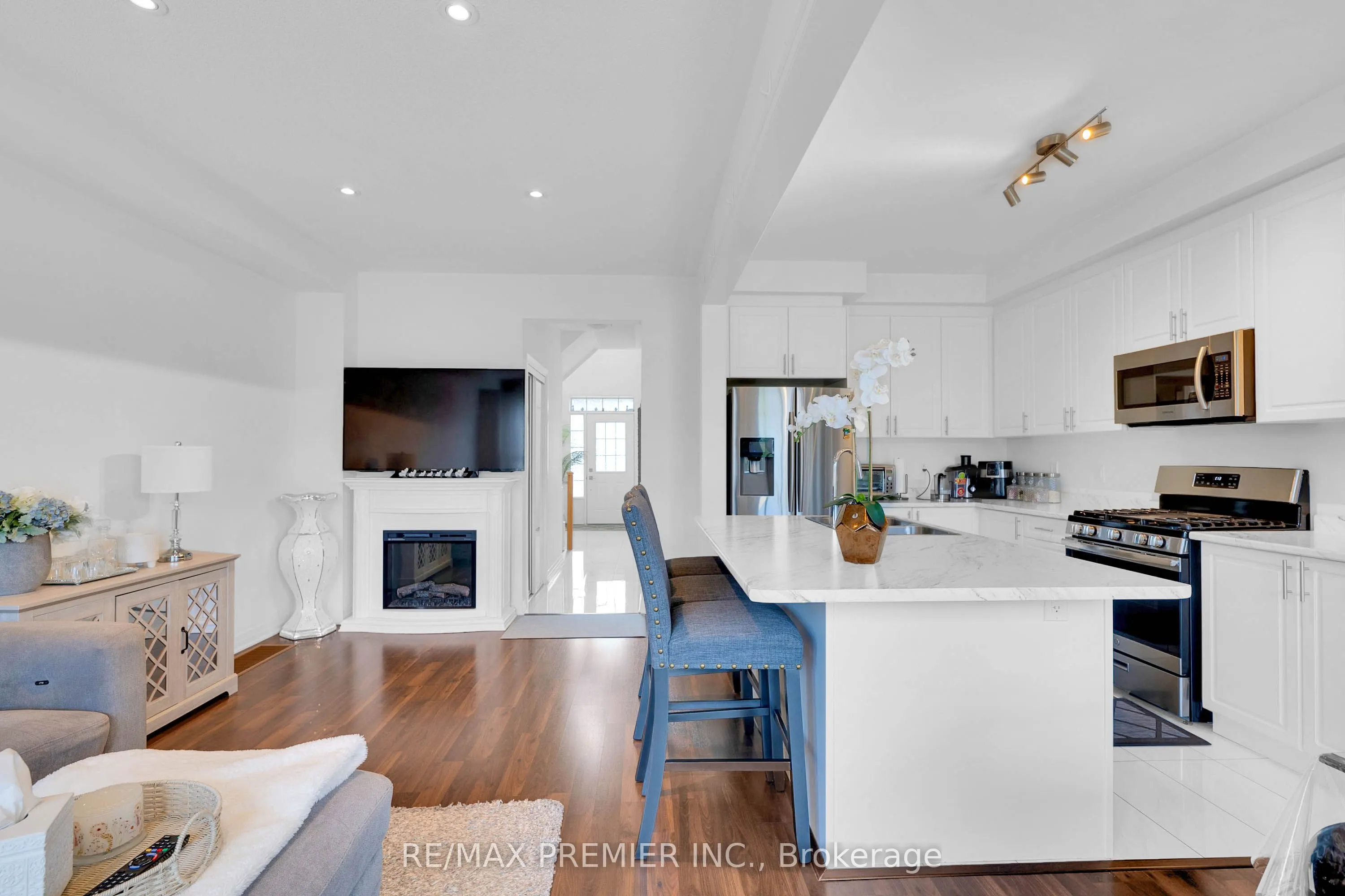 87 Casserley Crescent