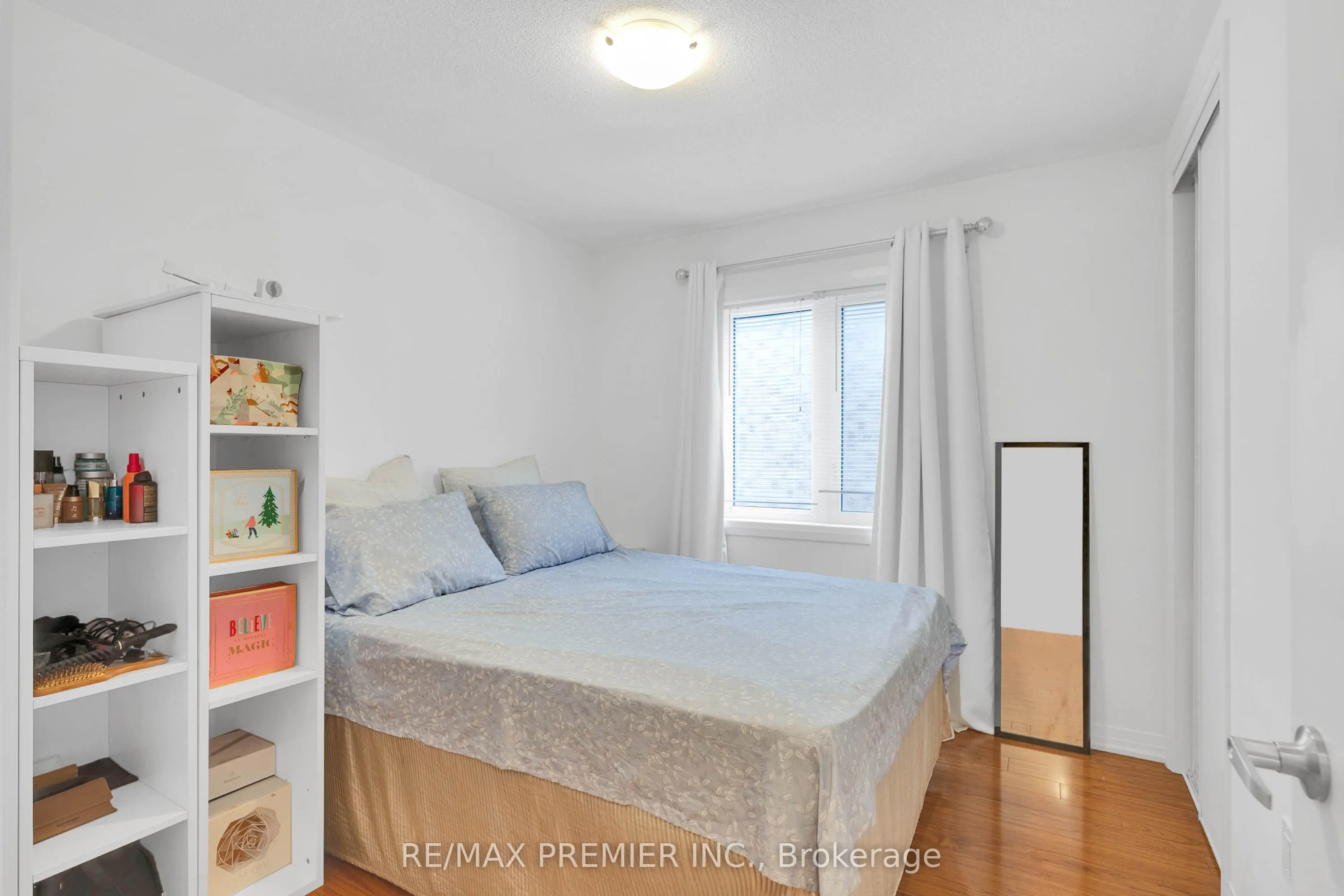 87 Casserley Crescent