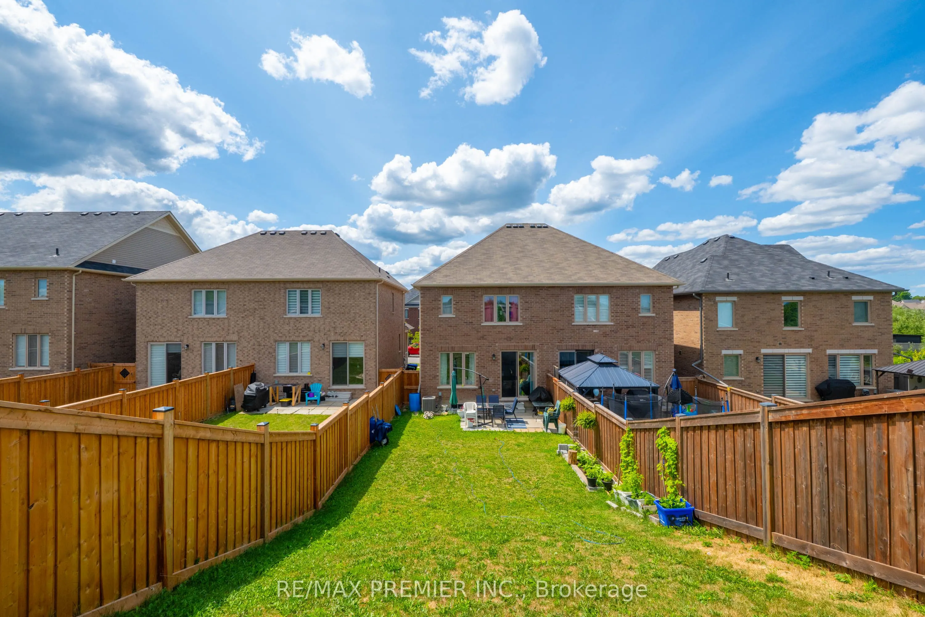 87 Casserley Crescent