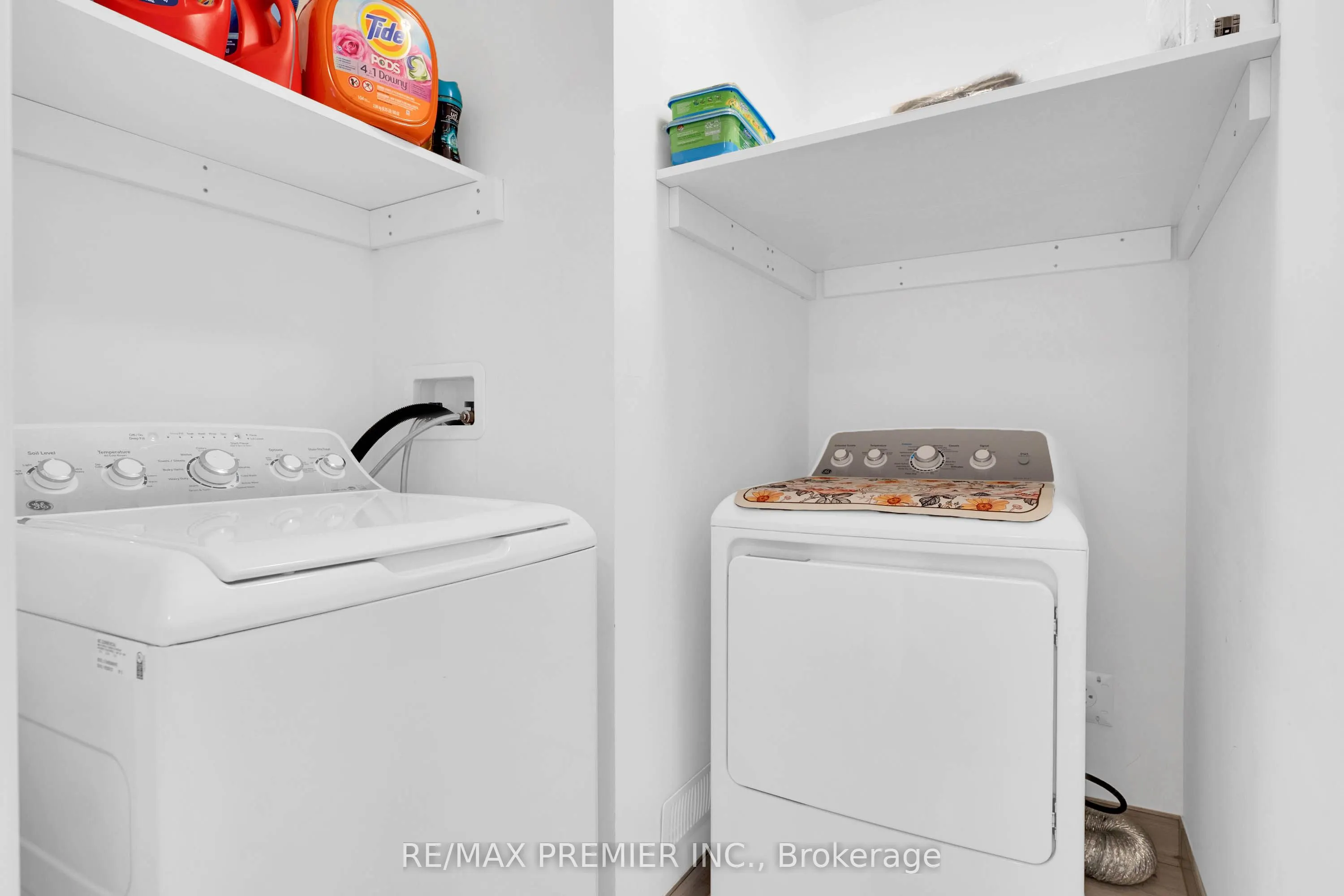87 Casserley Crescent