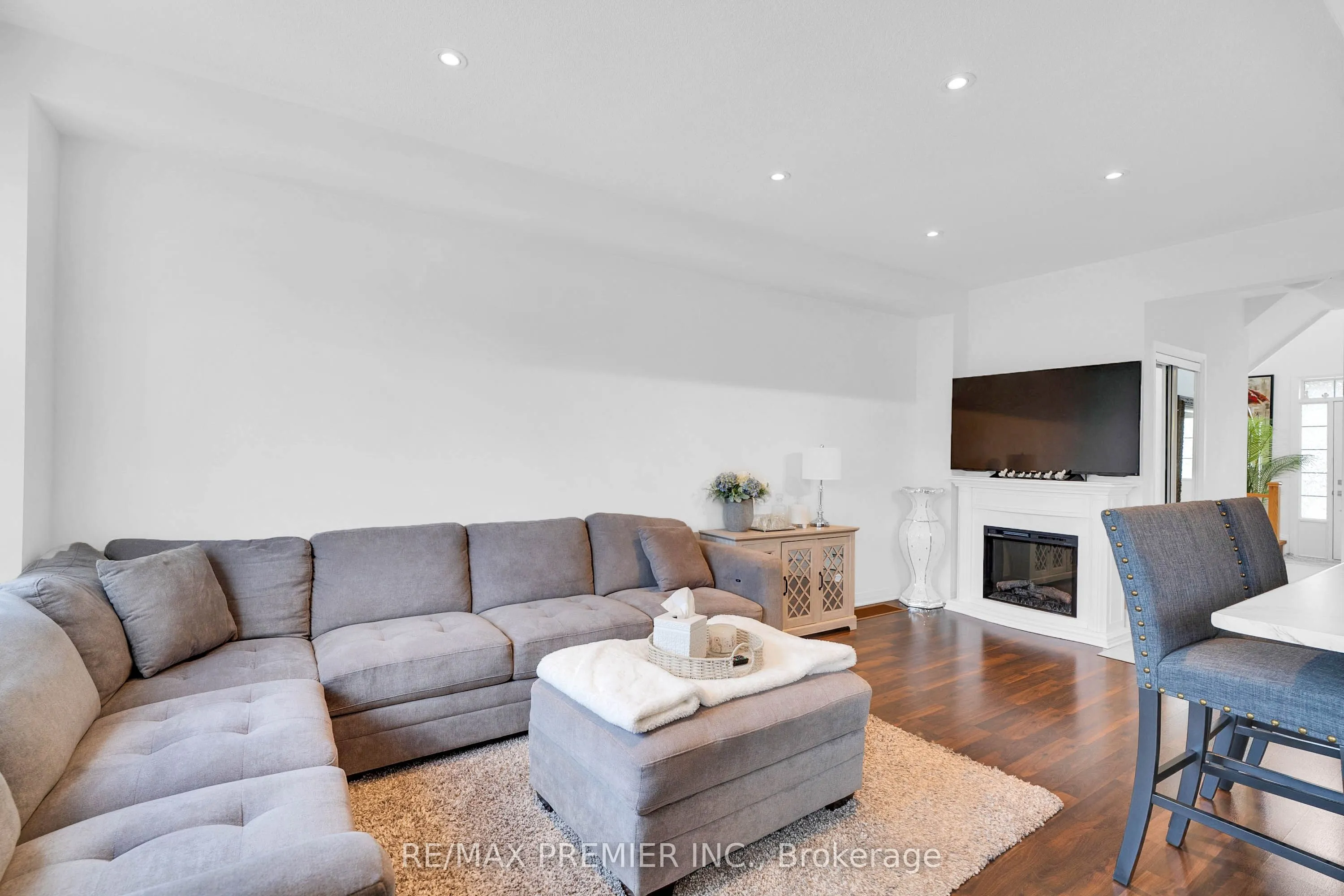 87 Casserley Crescent
