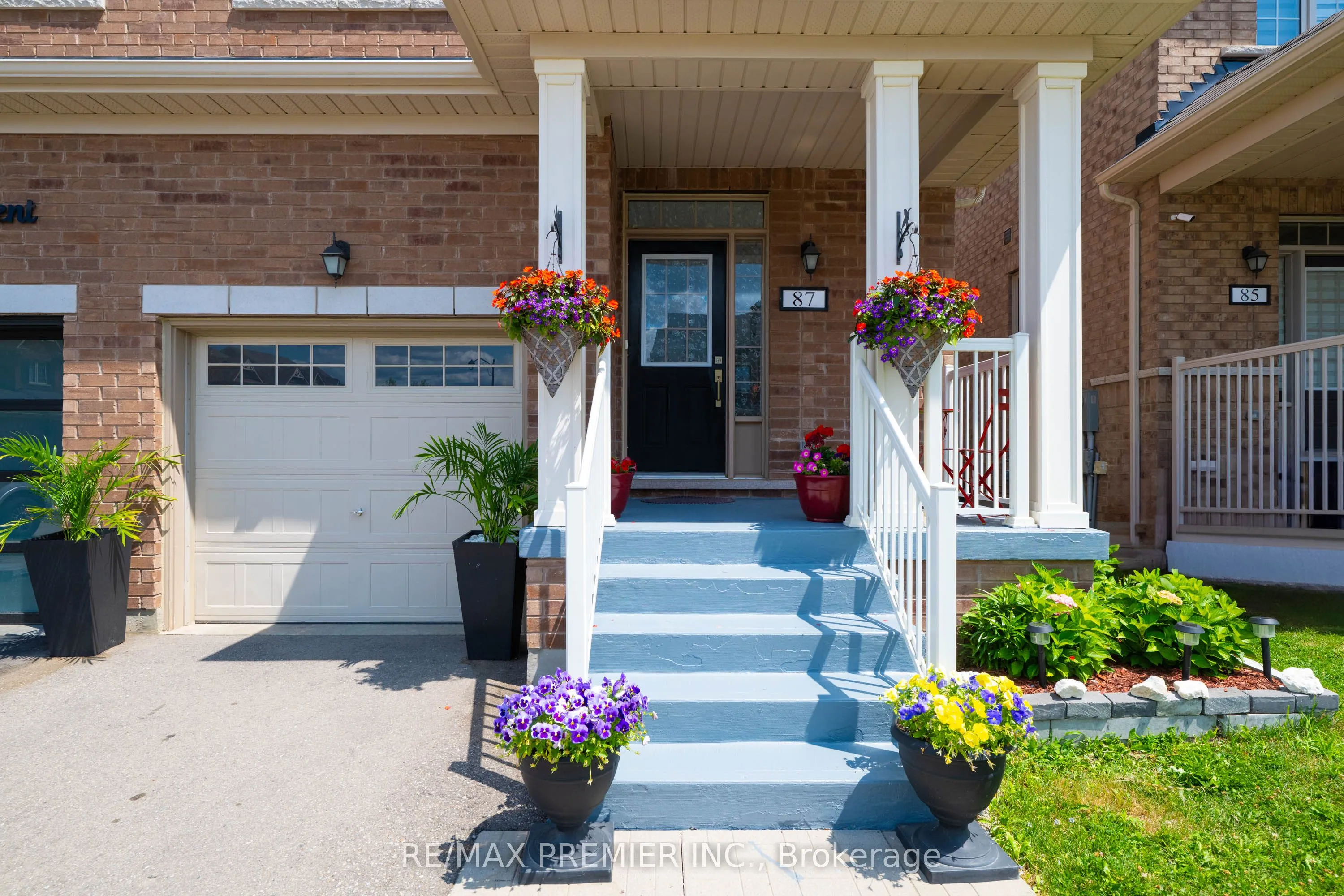87 Casserley Crescent