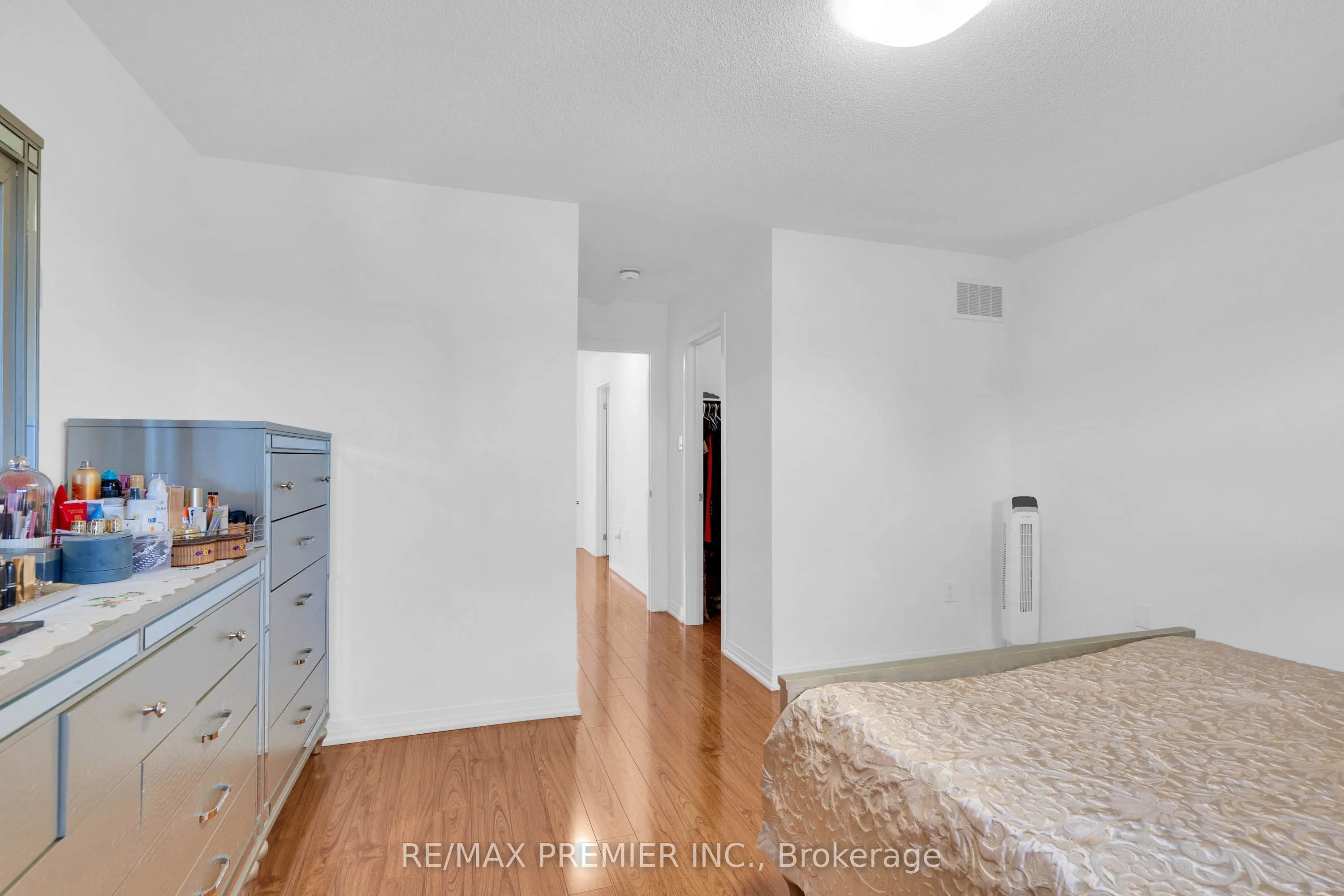 87 Casserley Crescent