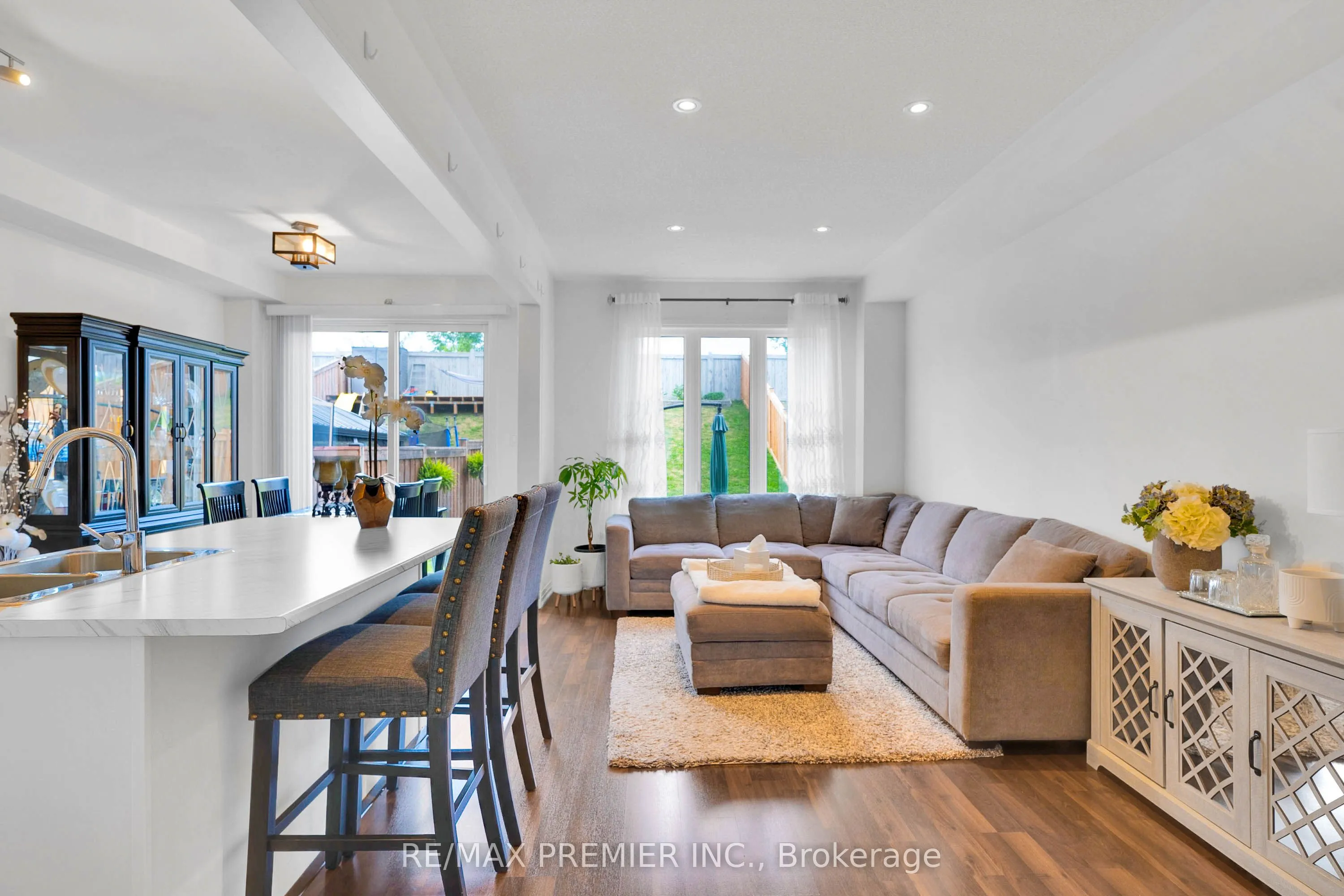 87 Casserley Crescent