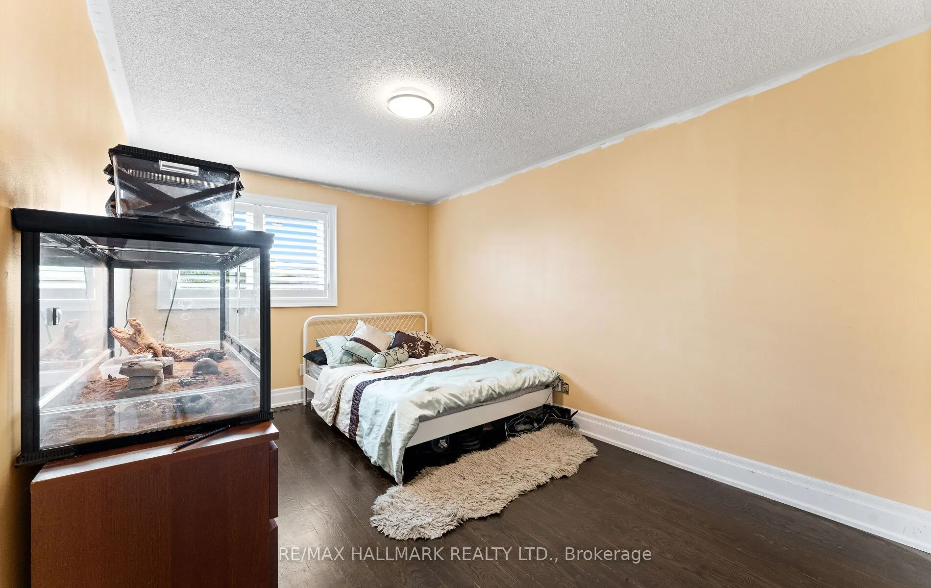 287 Andy Crescent