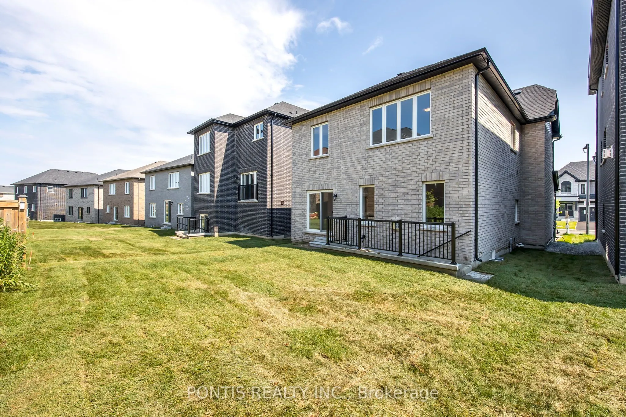 1406 Stovell Crescent