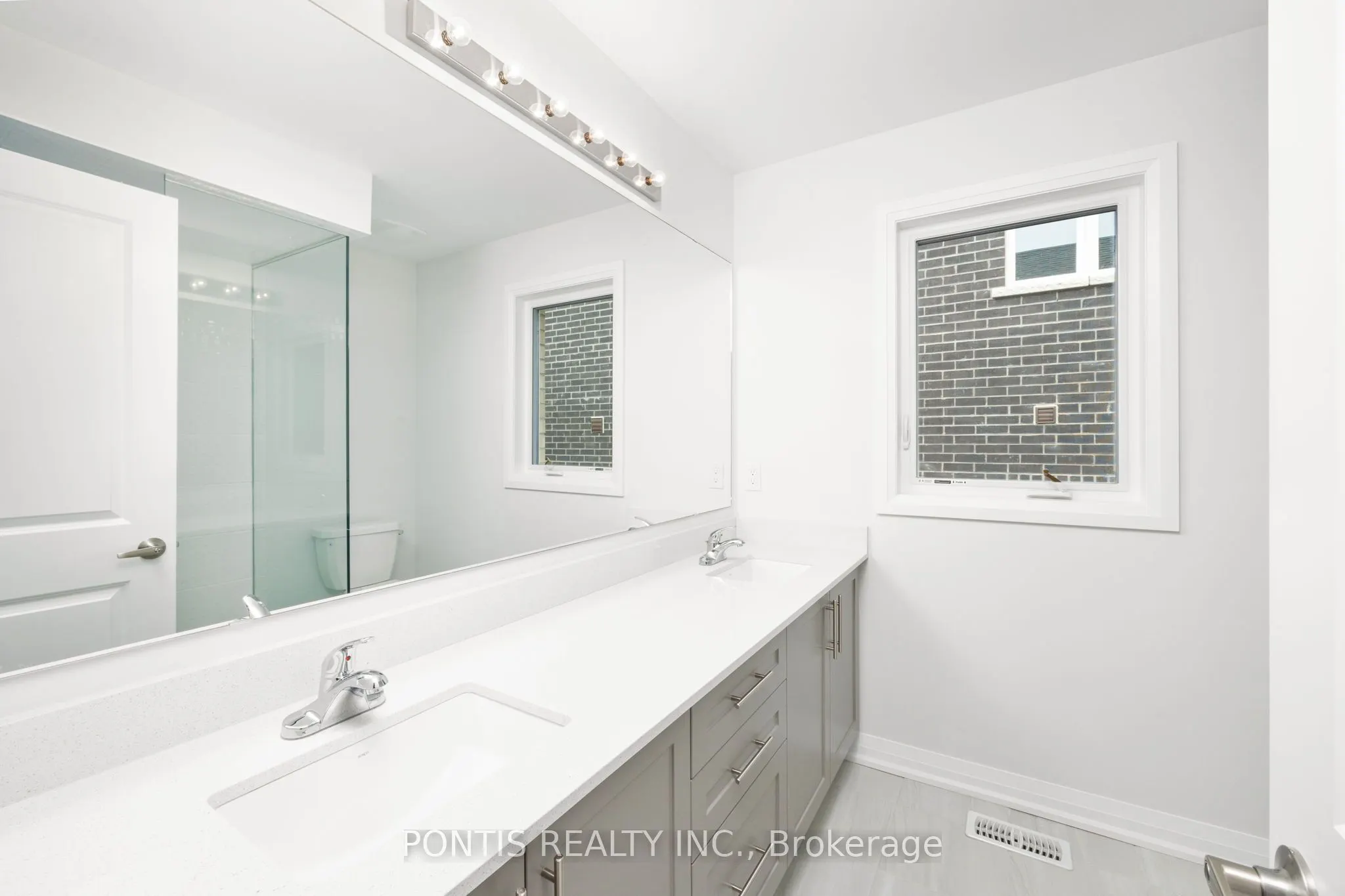 1406 Stovell Crescent