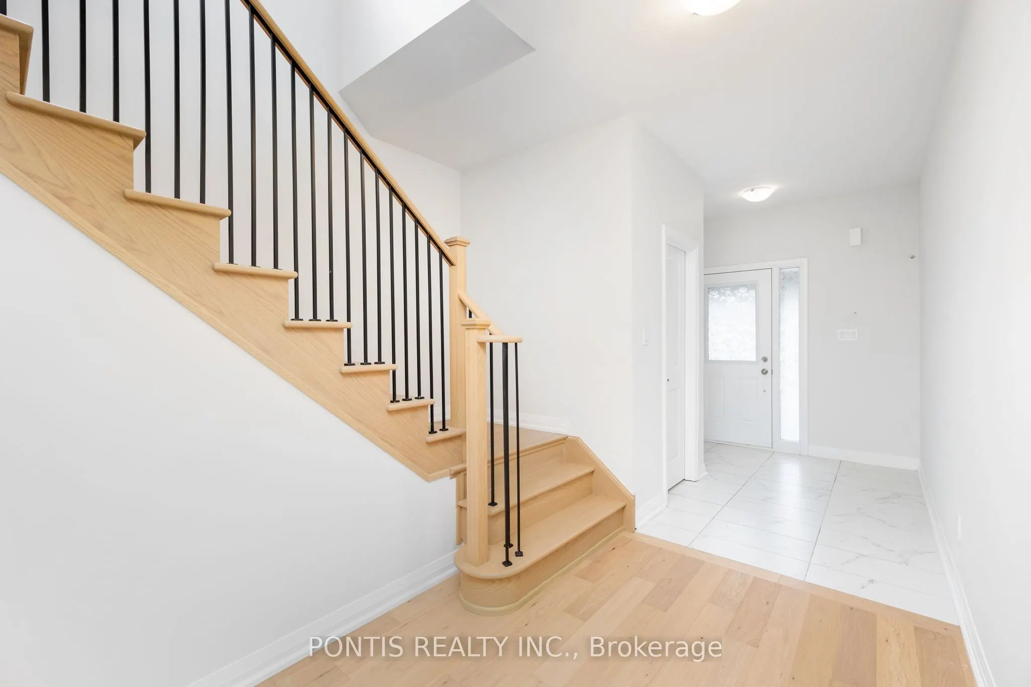 1406 Stovell Crescent