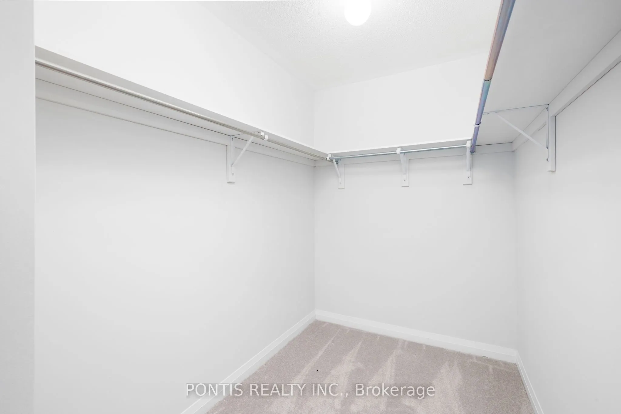 1406 Stovell Crescent