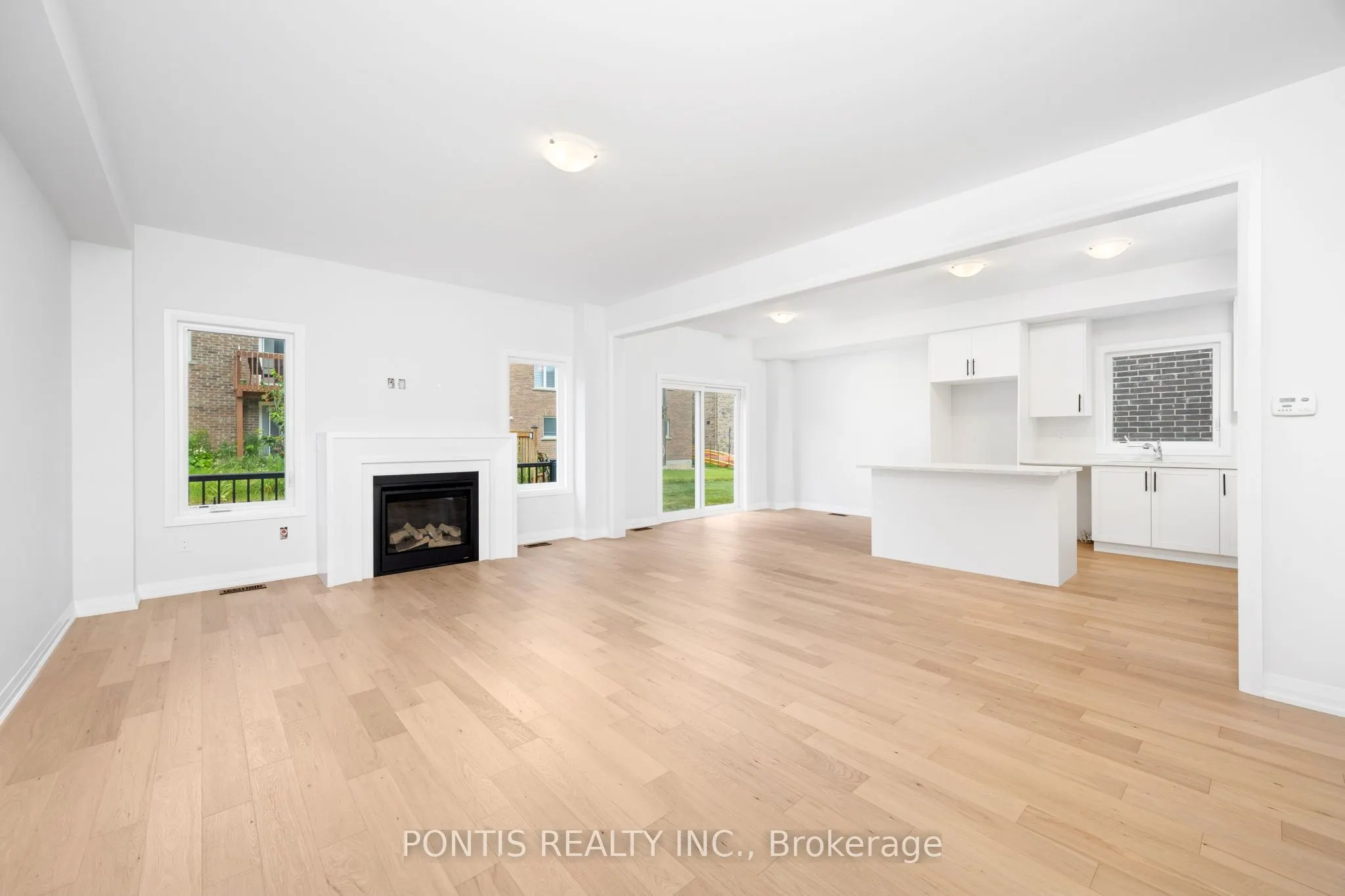 1406 Stovell Crescent
