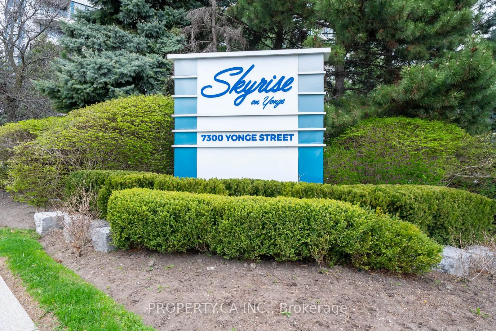 7300 Yonge Street, #301