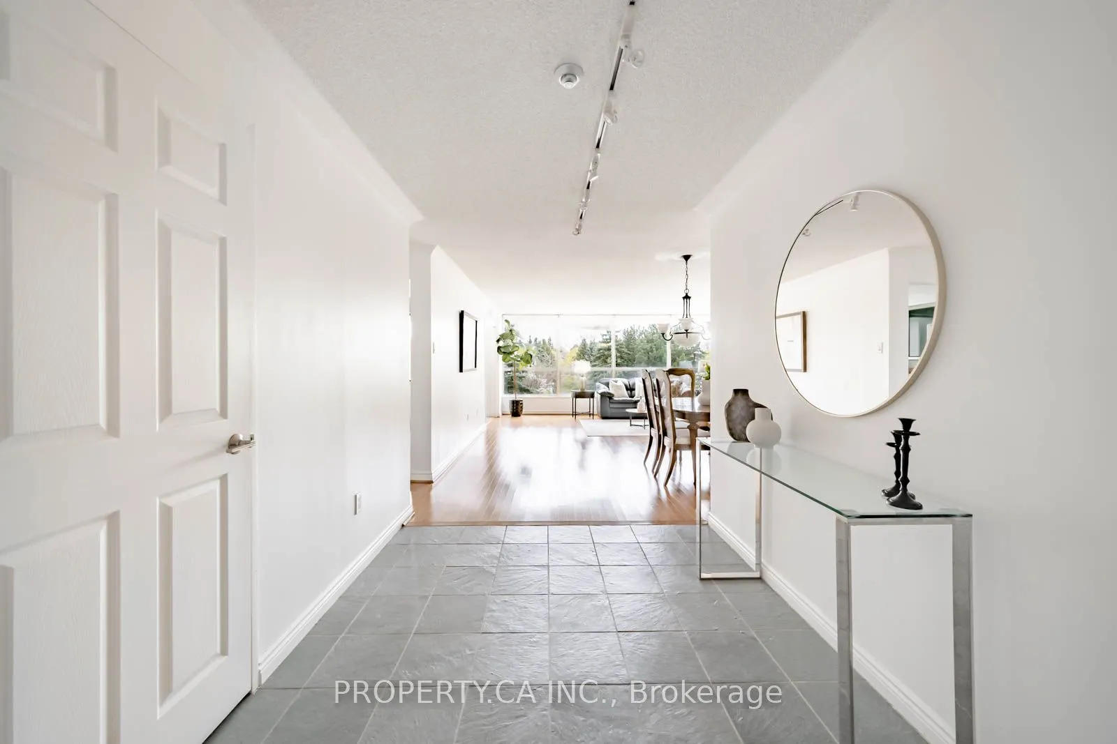 7300 Yonge Street, #301