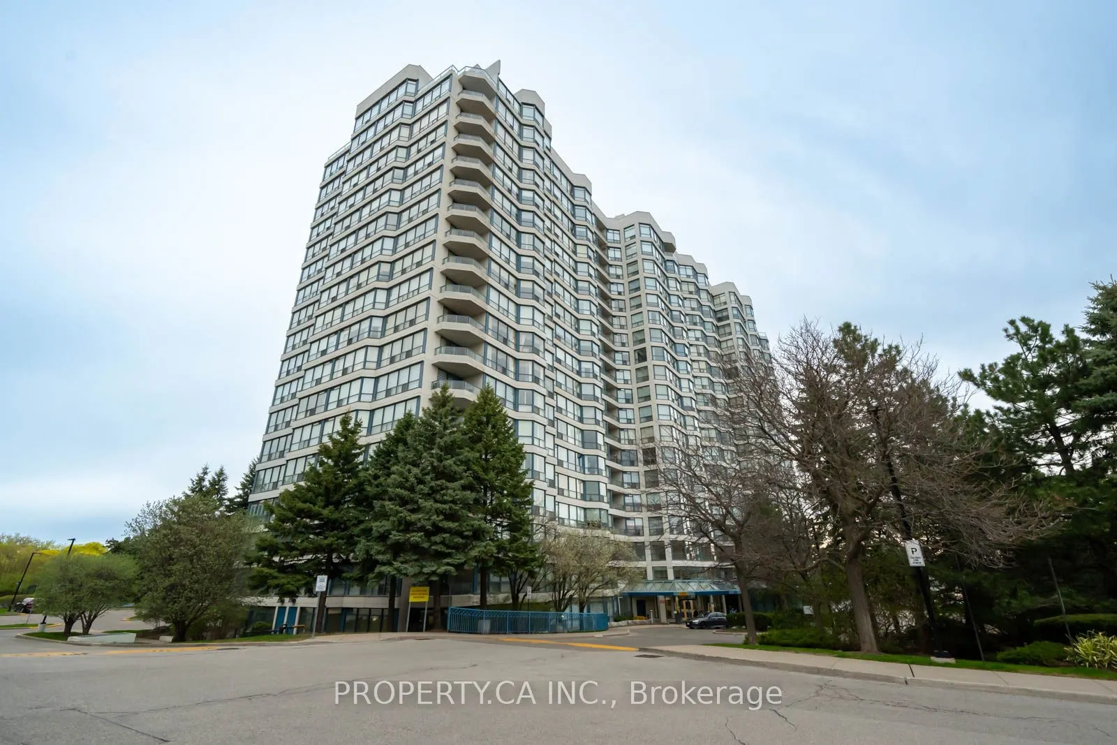 7300 Yonge Street, #301