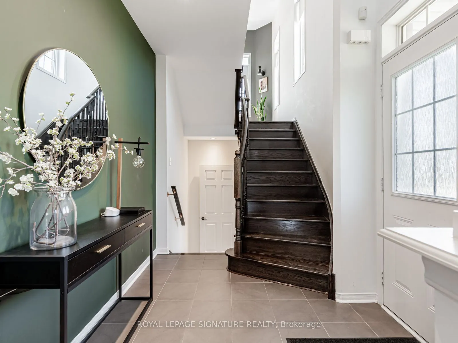 171 Wolf Creek Crescent
