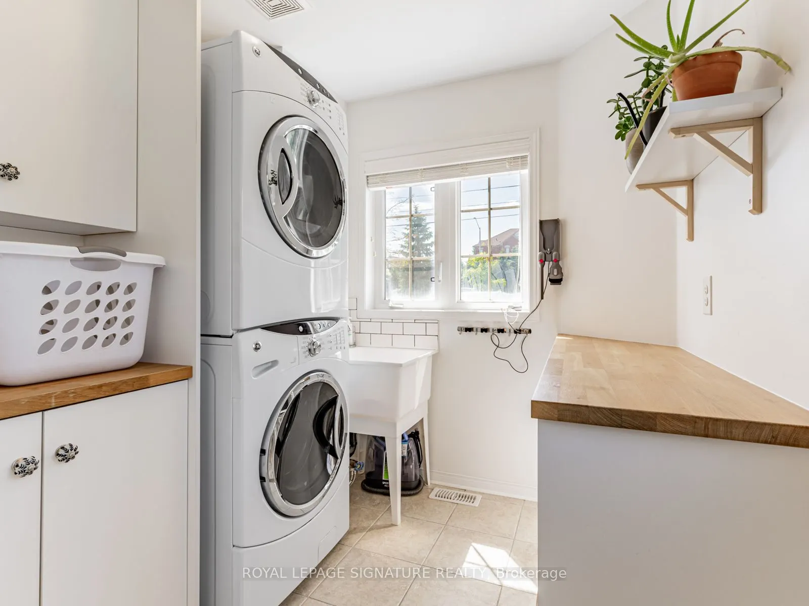 171 Wolf Creek Crescent