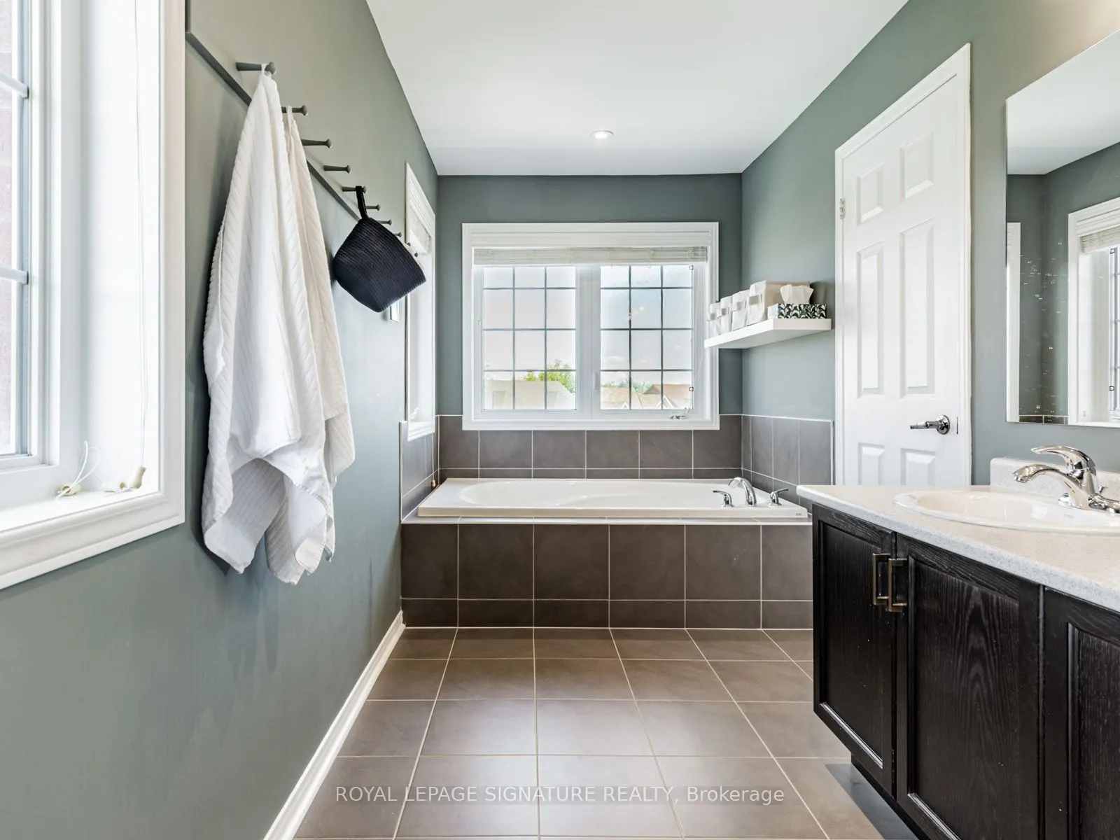 171 Wolf Creek Crescent