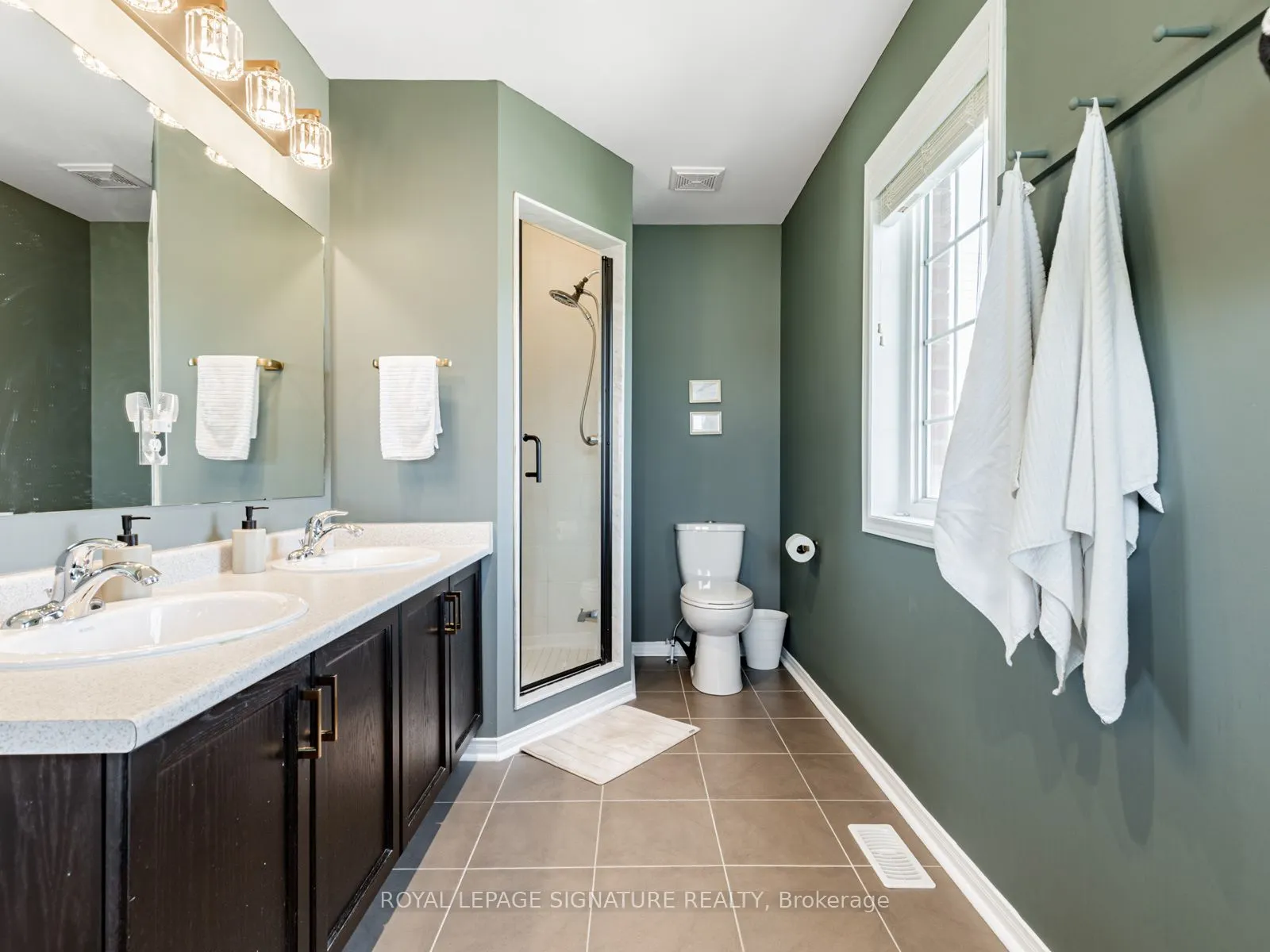171 Wolf Creek Crescent