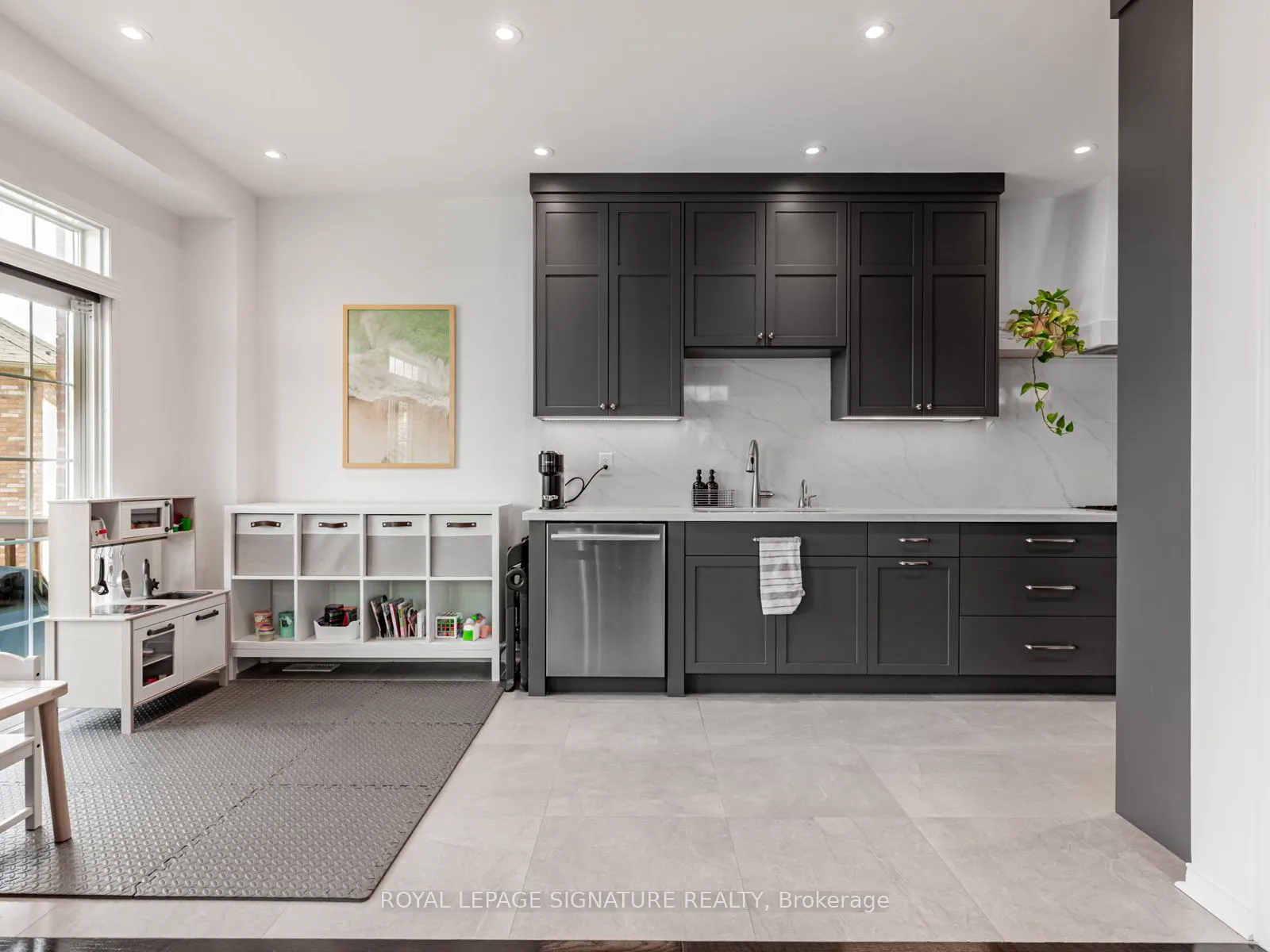 171 Wolf Creek Crescent