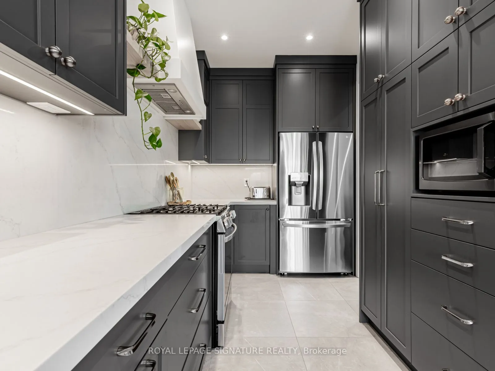171 Wolf Creek Crescent