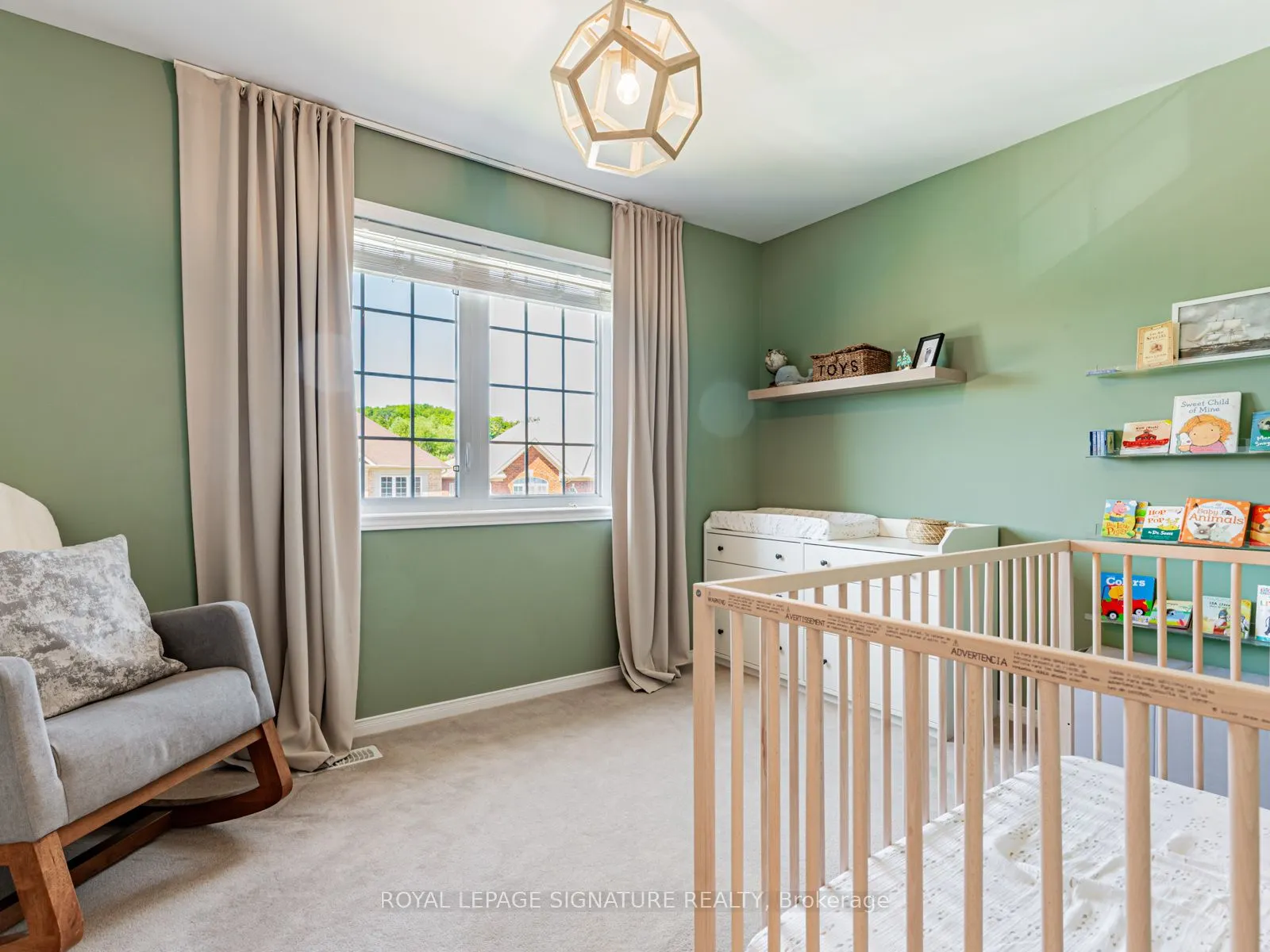 171 Wolf Creek Crescent