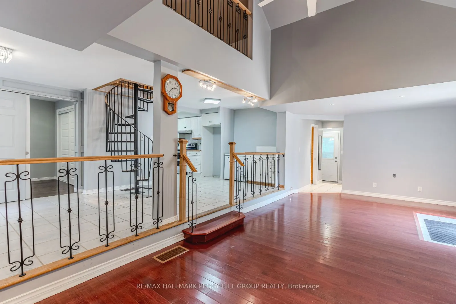 9007 Webster Road