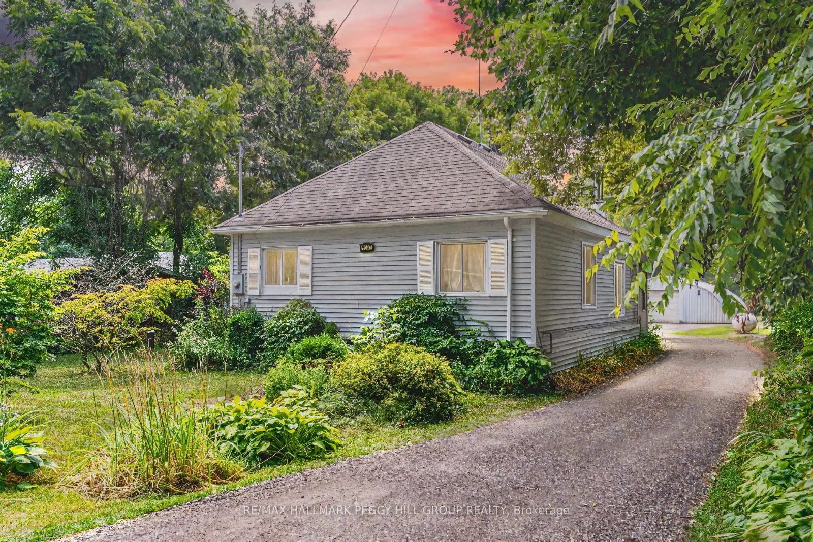9007 Webster Road